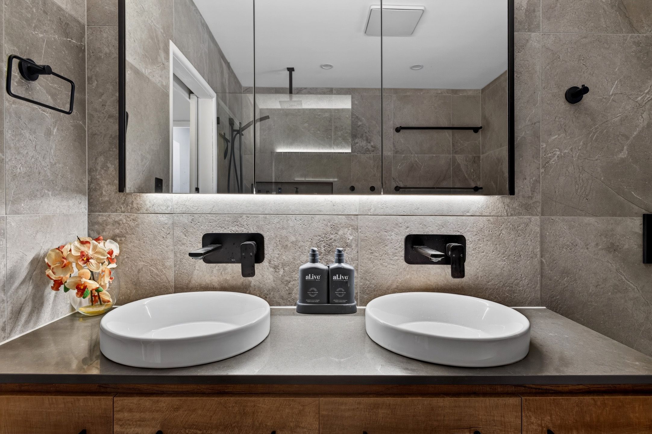 30 Parkmore Street — photo 4 of 22