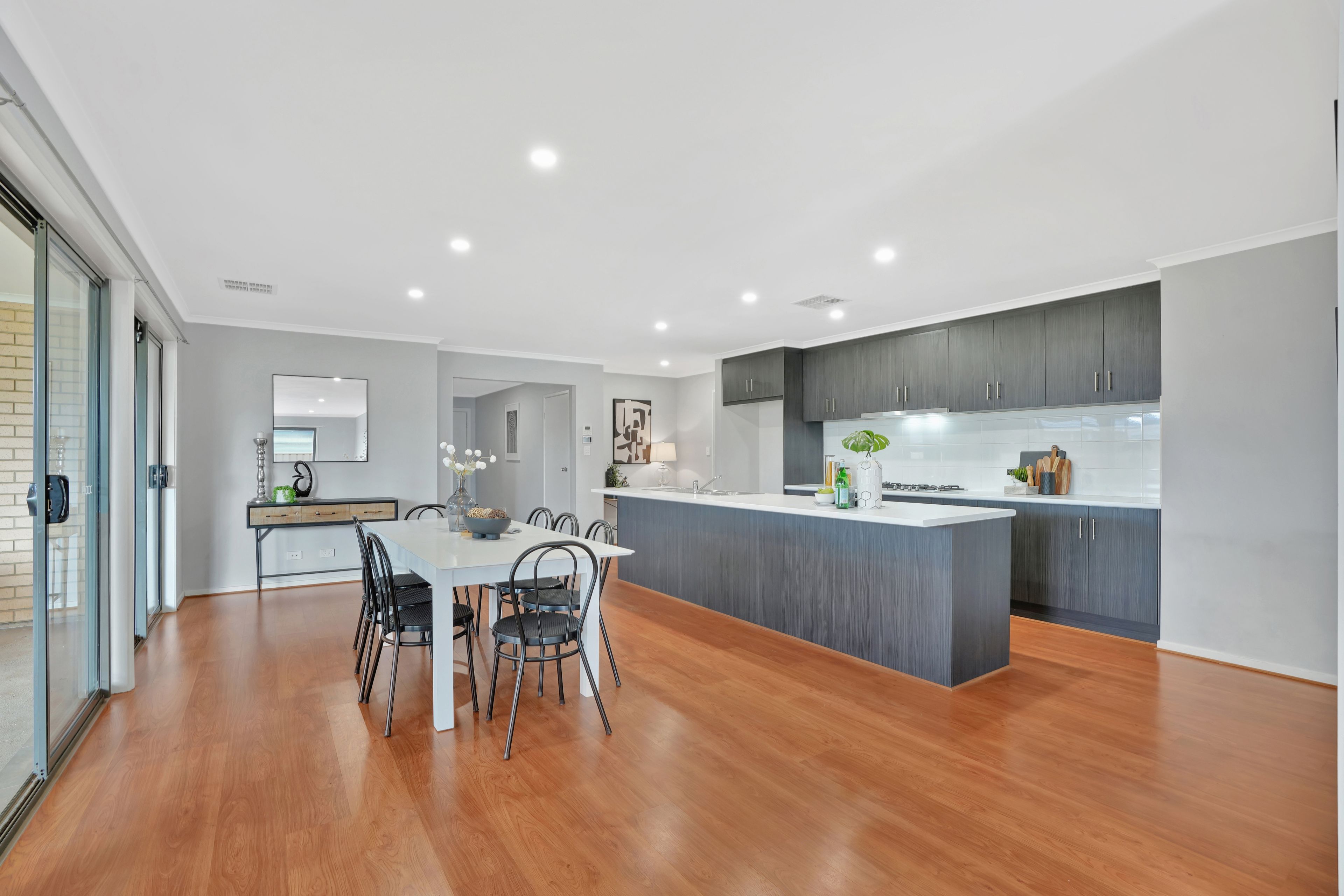 7 Evita Avenue — photo 6 of 26