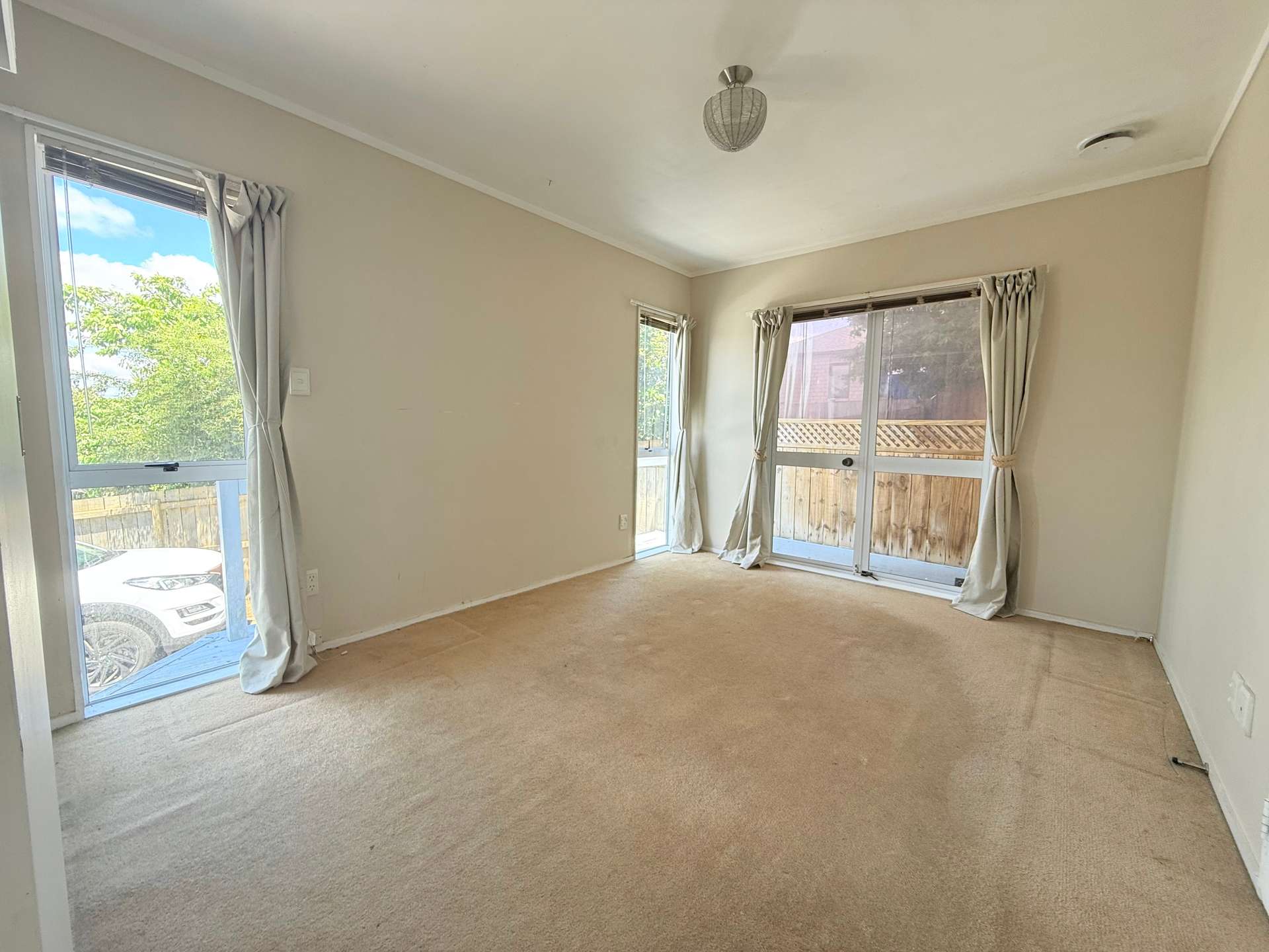 2/6 Sandgate Avenue photo 18