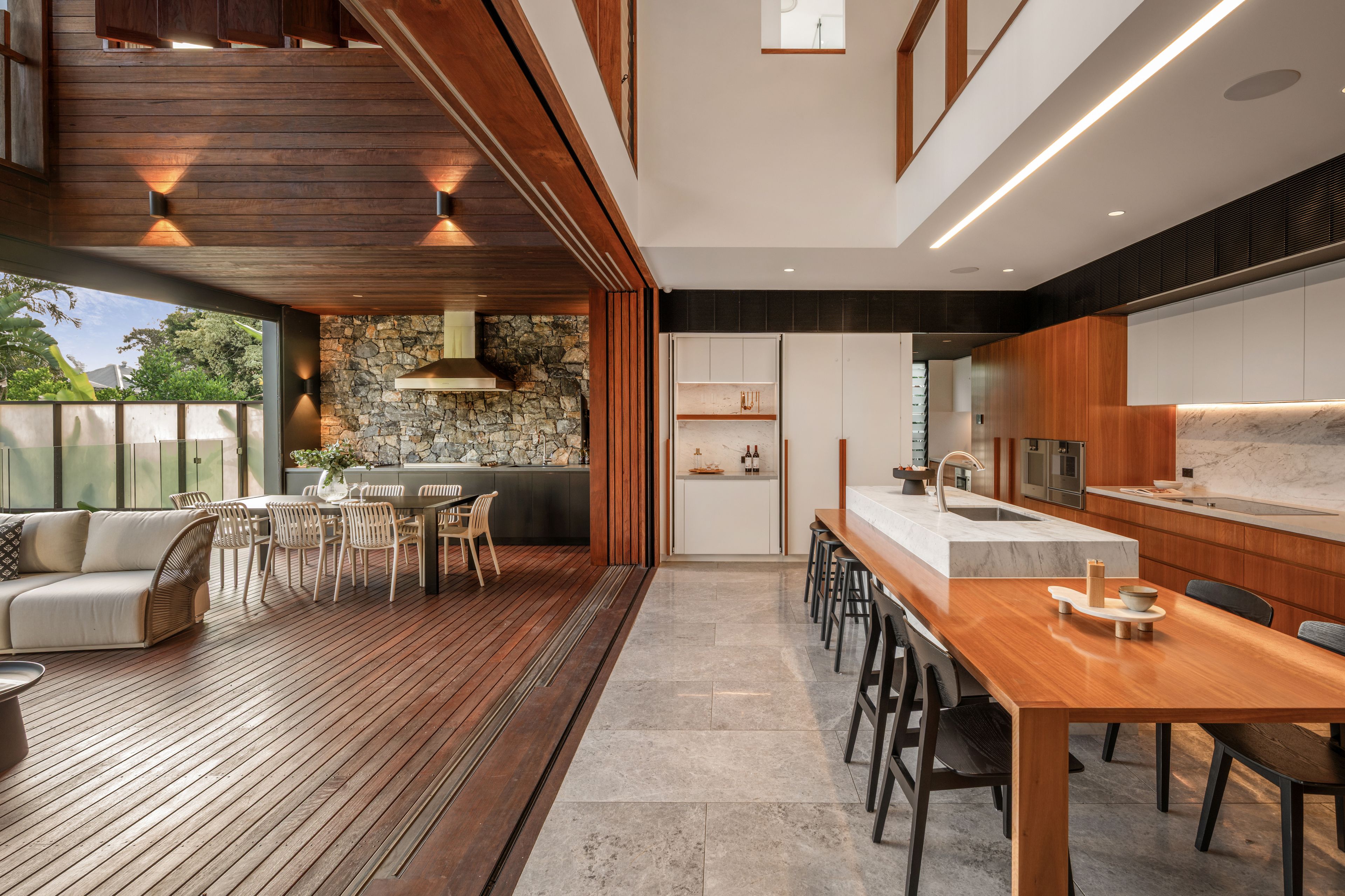 37 Hawthorne Street — photo 11 of 30