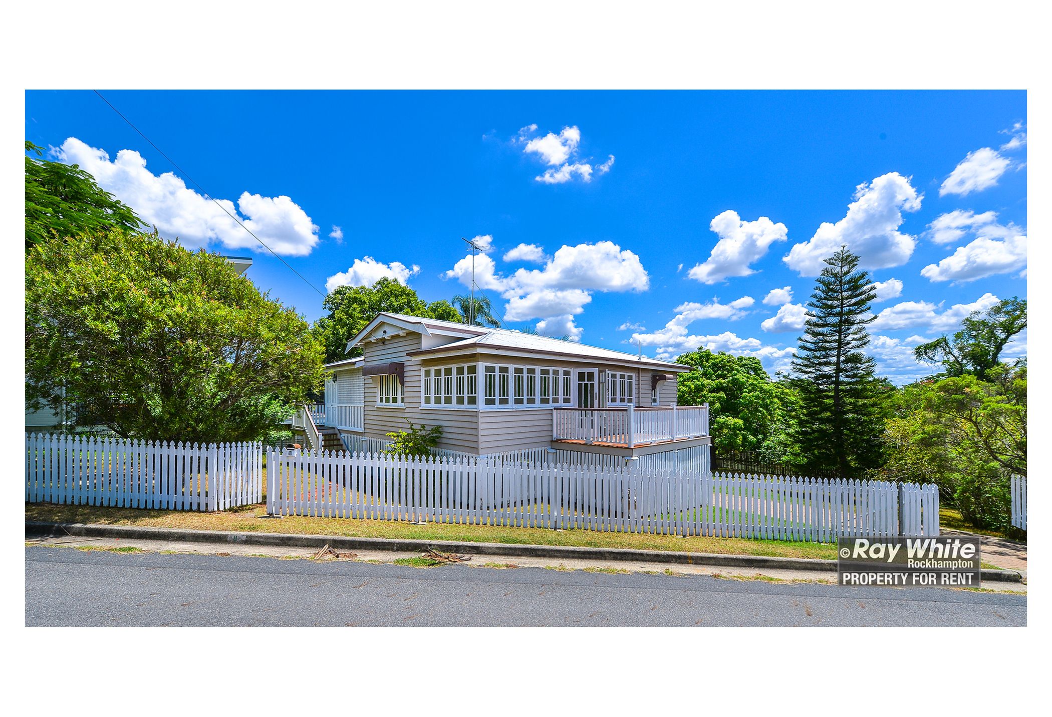 8 Dobbs Street, The Range, QLD 4700