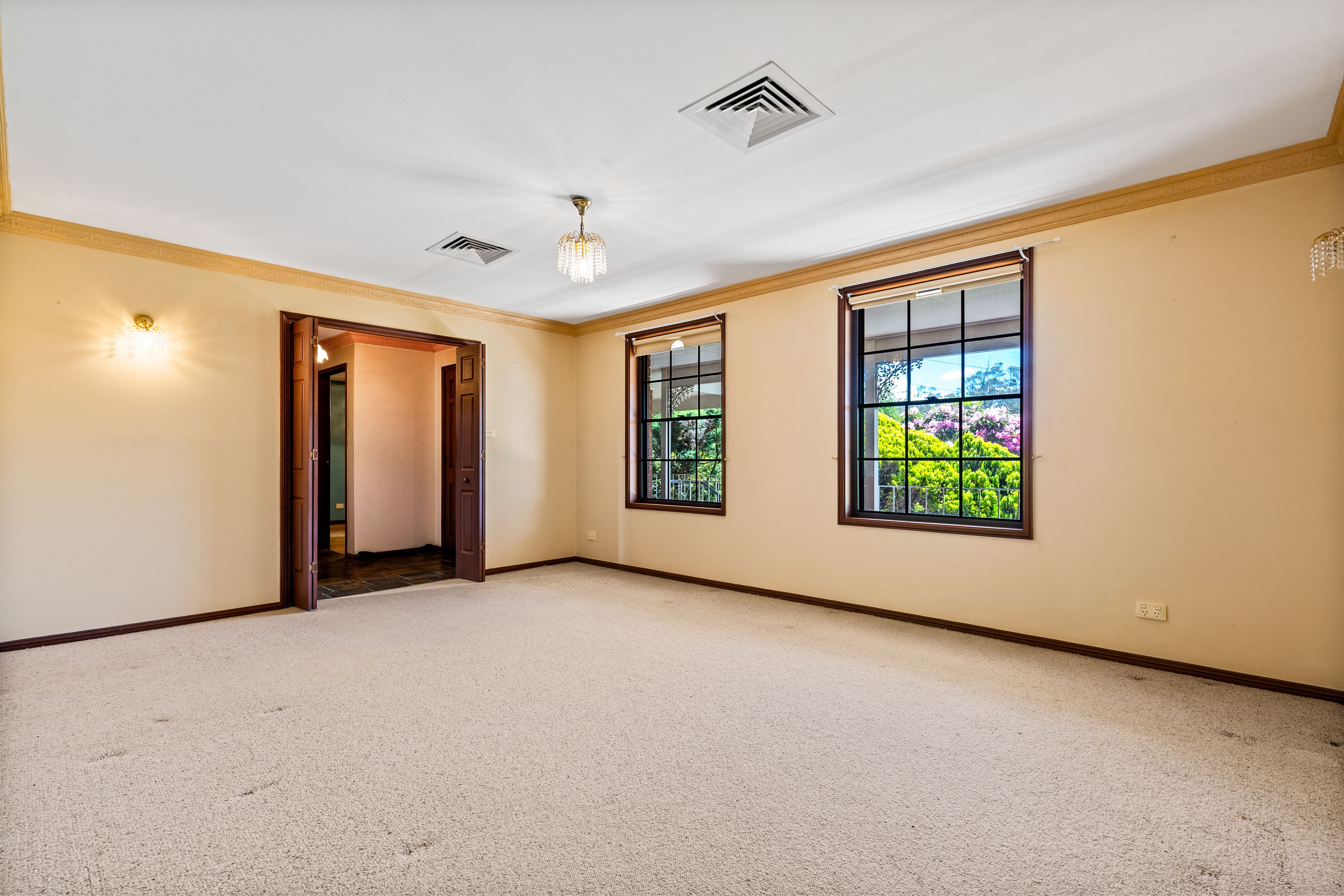 43 Denison Road — photo 3 of 19