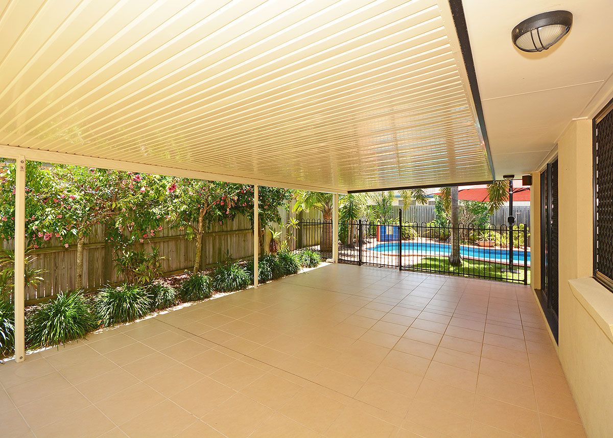 46 Alexander Street, Urangan, QLD 4655
