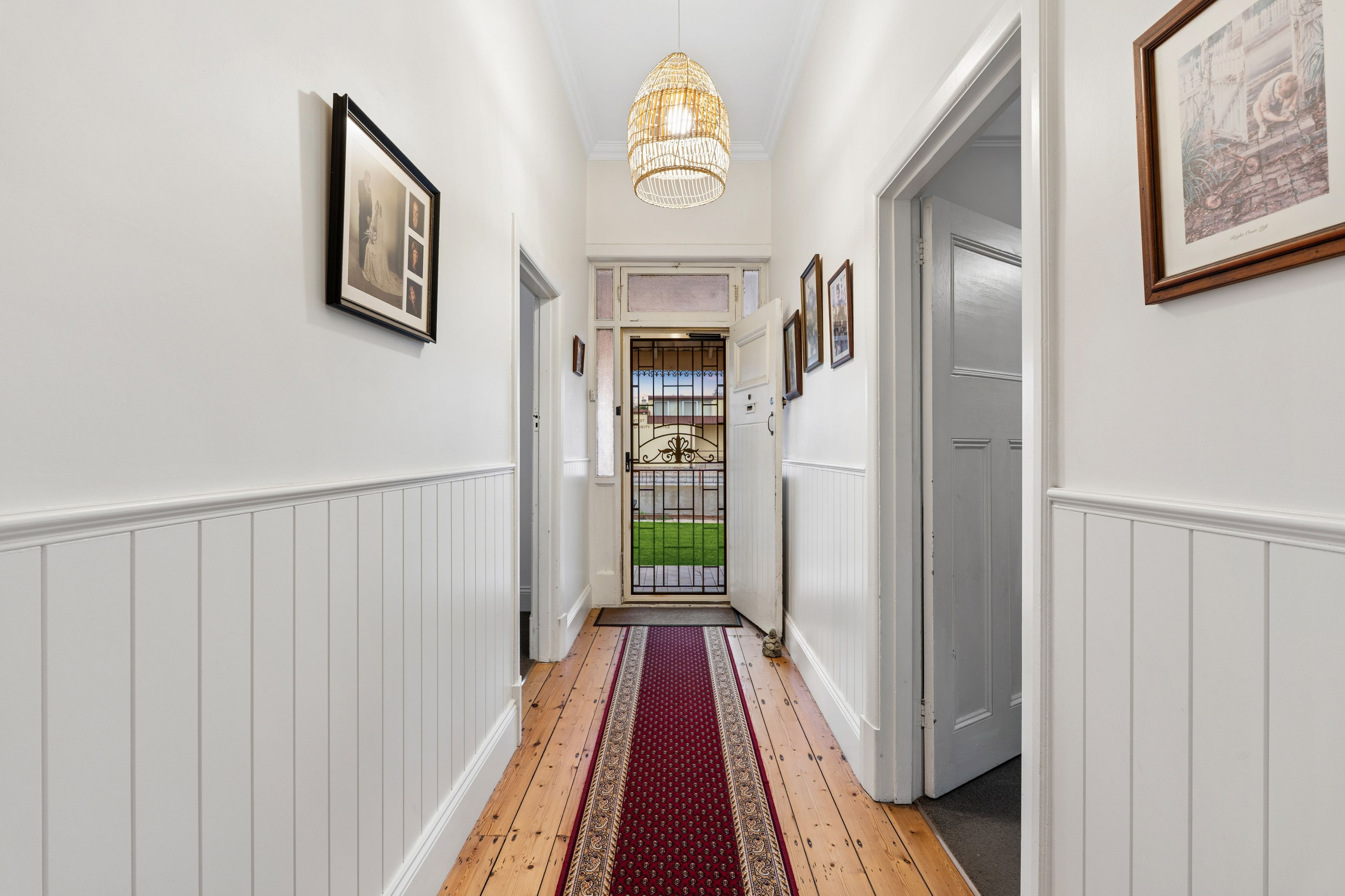 10 Myall Avenue — photo 3 of 25