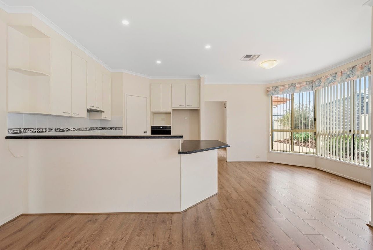 82 Wentworth Parade, Hindmarsh Island, SA 5214