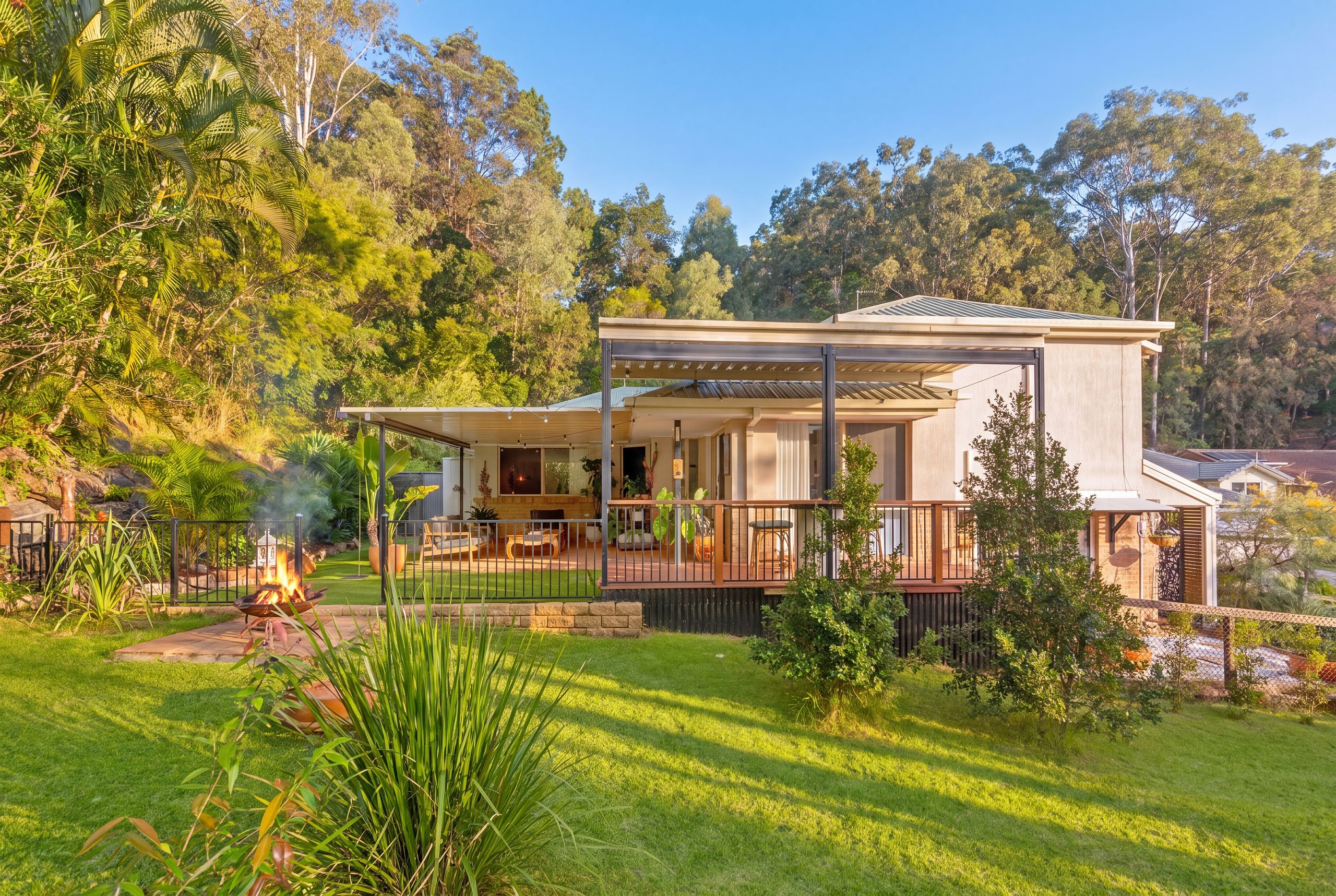 1/30 Banksiadale Close, Elanora, QLD 4221