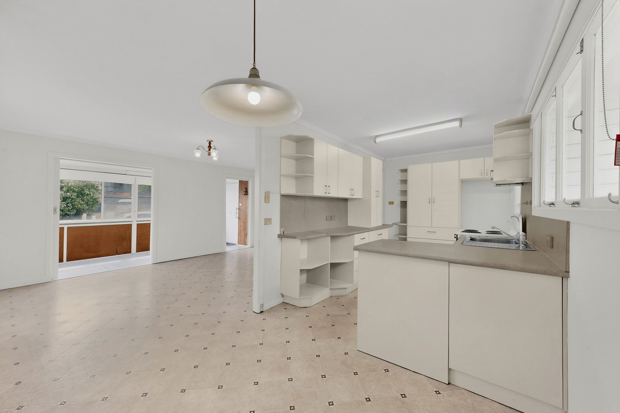 55 Mulsanne Street, Holland Park West, QLD 4121