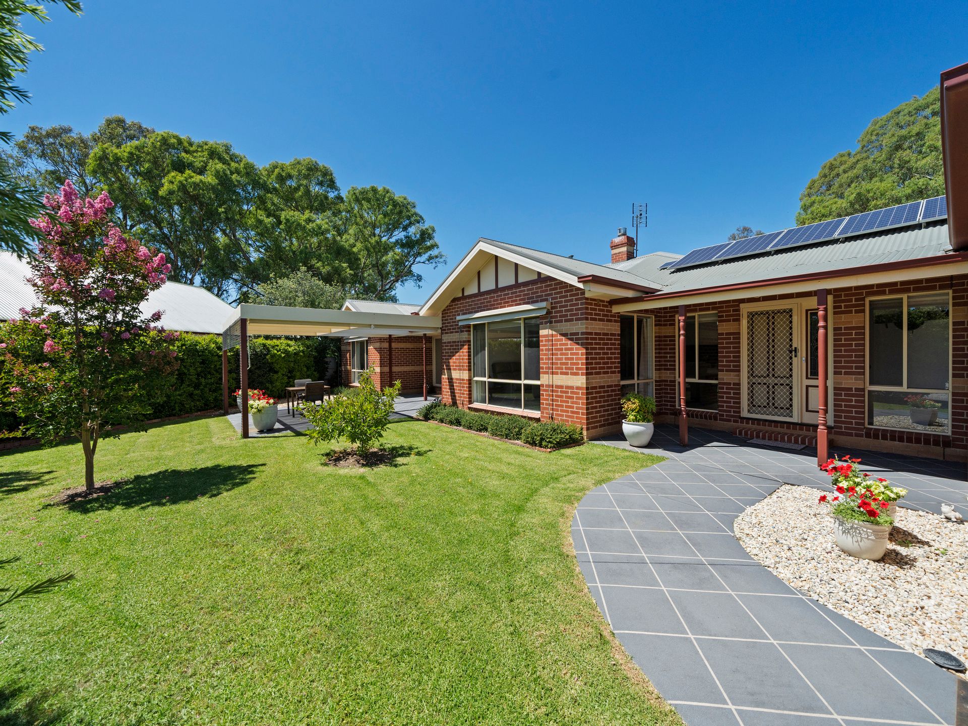 8 Park Place, Benalla VIC 3672
