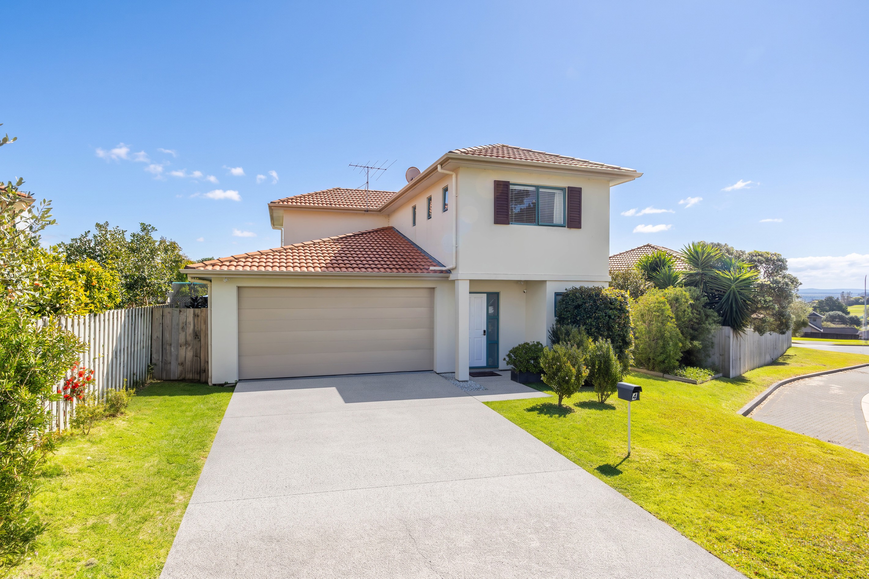 4 Midshipman Court, Gulf Harbour, Rodney