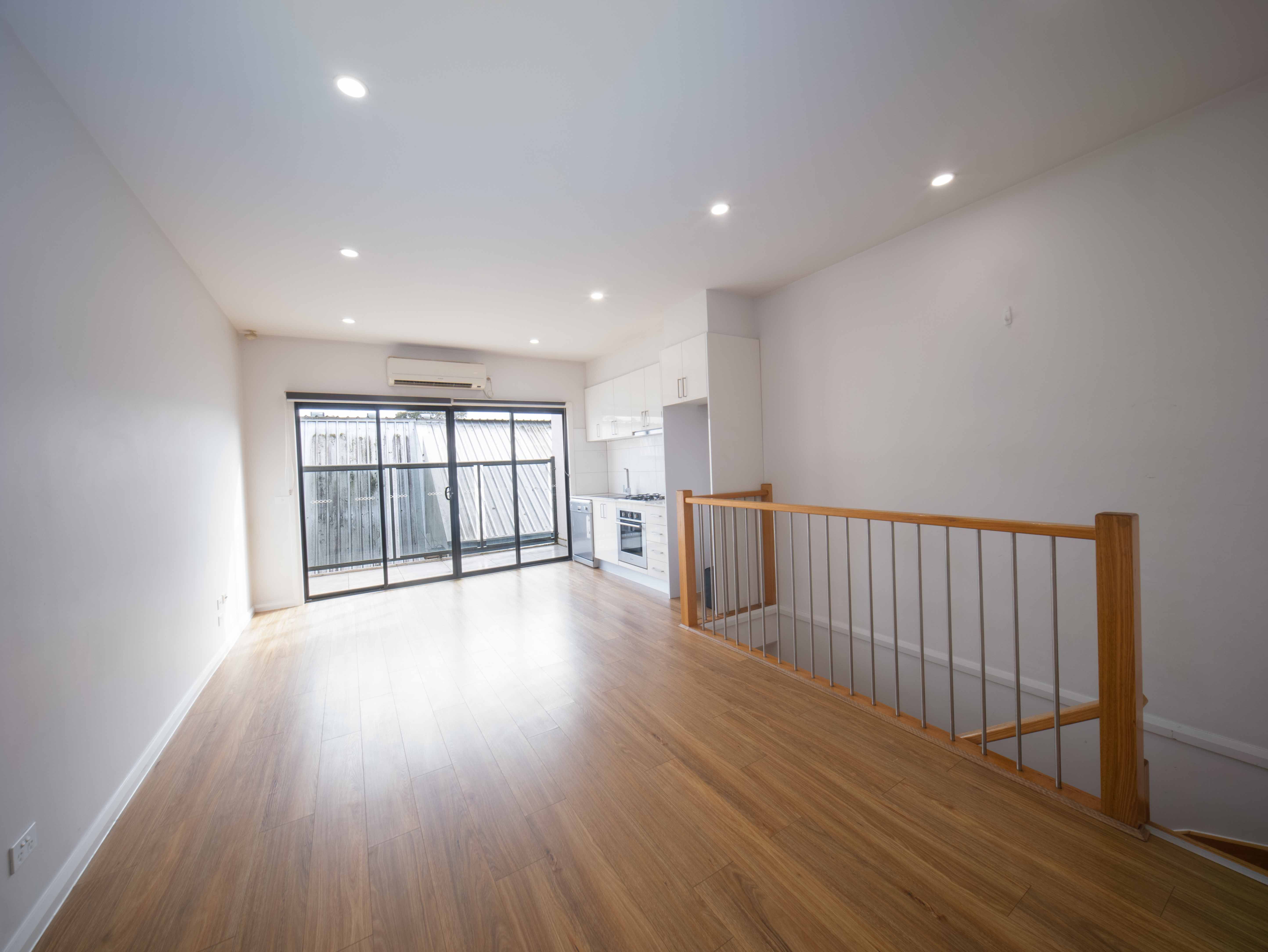 5/1072 Sydney Road — photo from Ray White Coburg