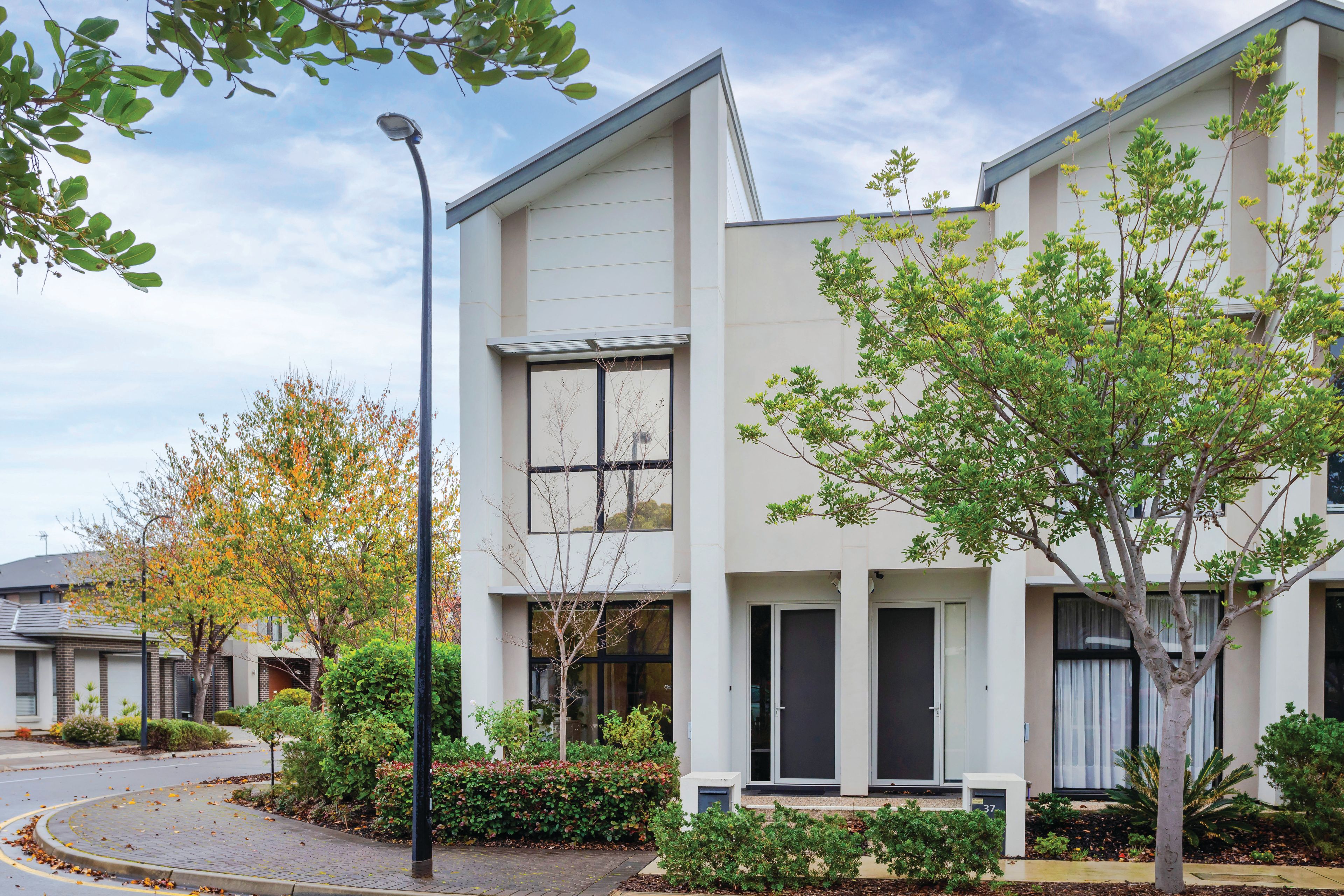 39 Pyers Street — photo 3 of 30