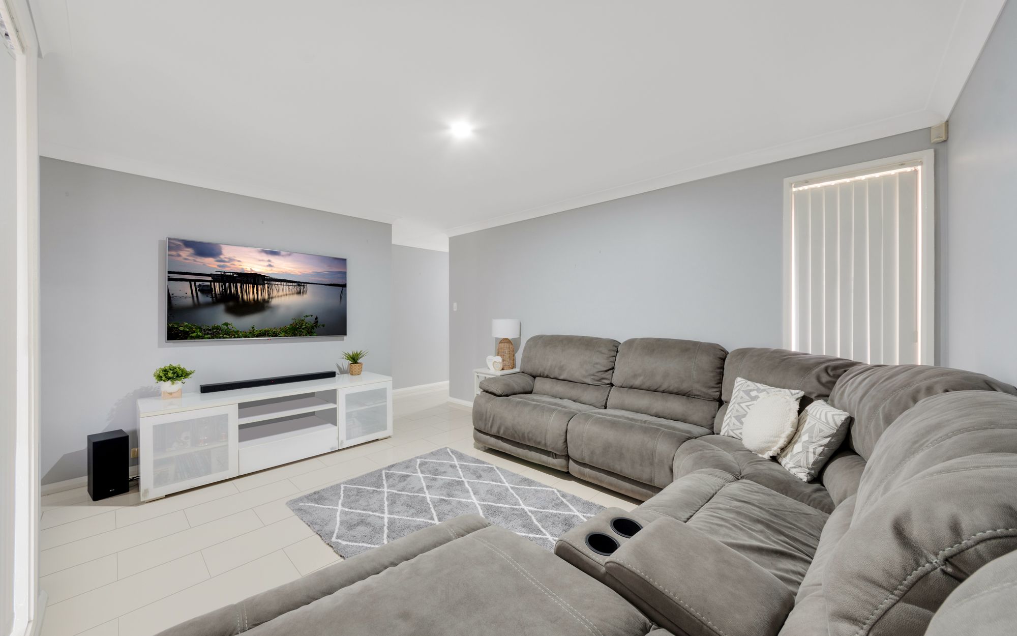 6 Wedderburn Road, St Helens Park, NSW 2560
