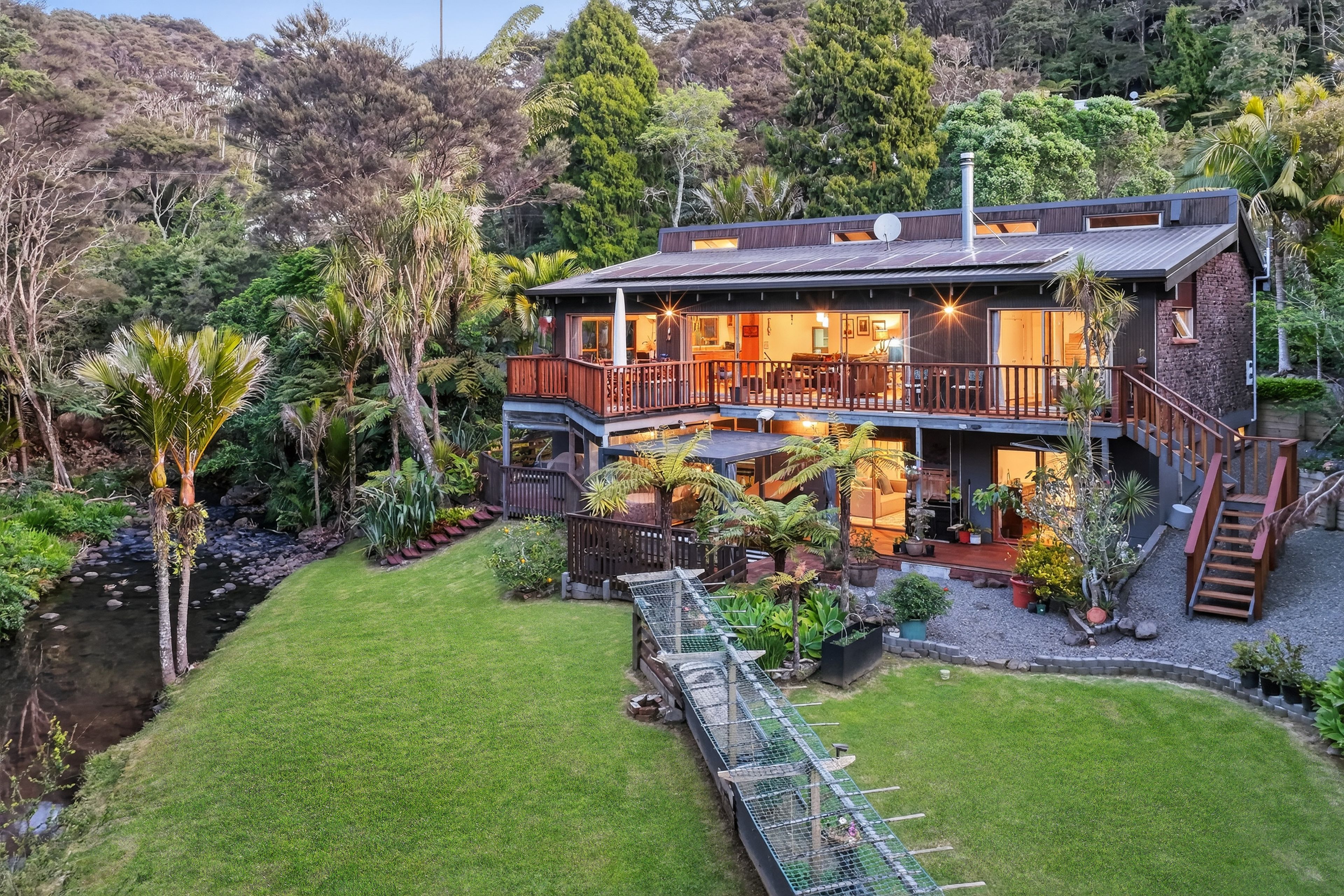 21 Opanuku Road, Henderson Valley, Waitakere City