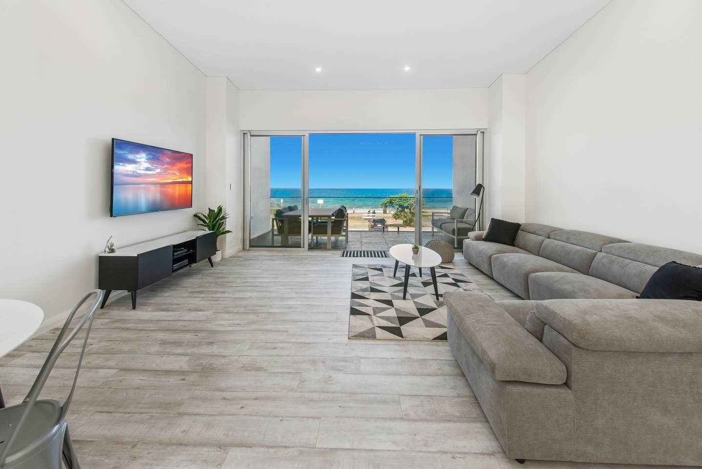 A/210 Del Monte Place, Copacabana, NSW 2251