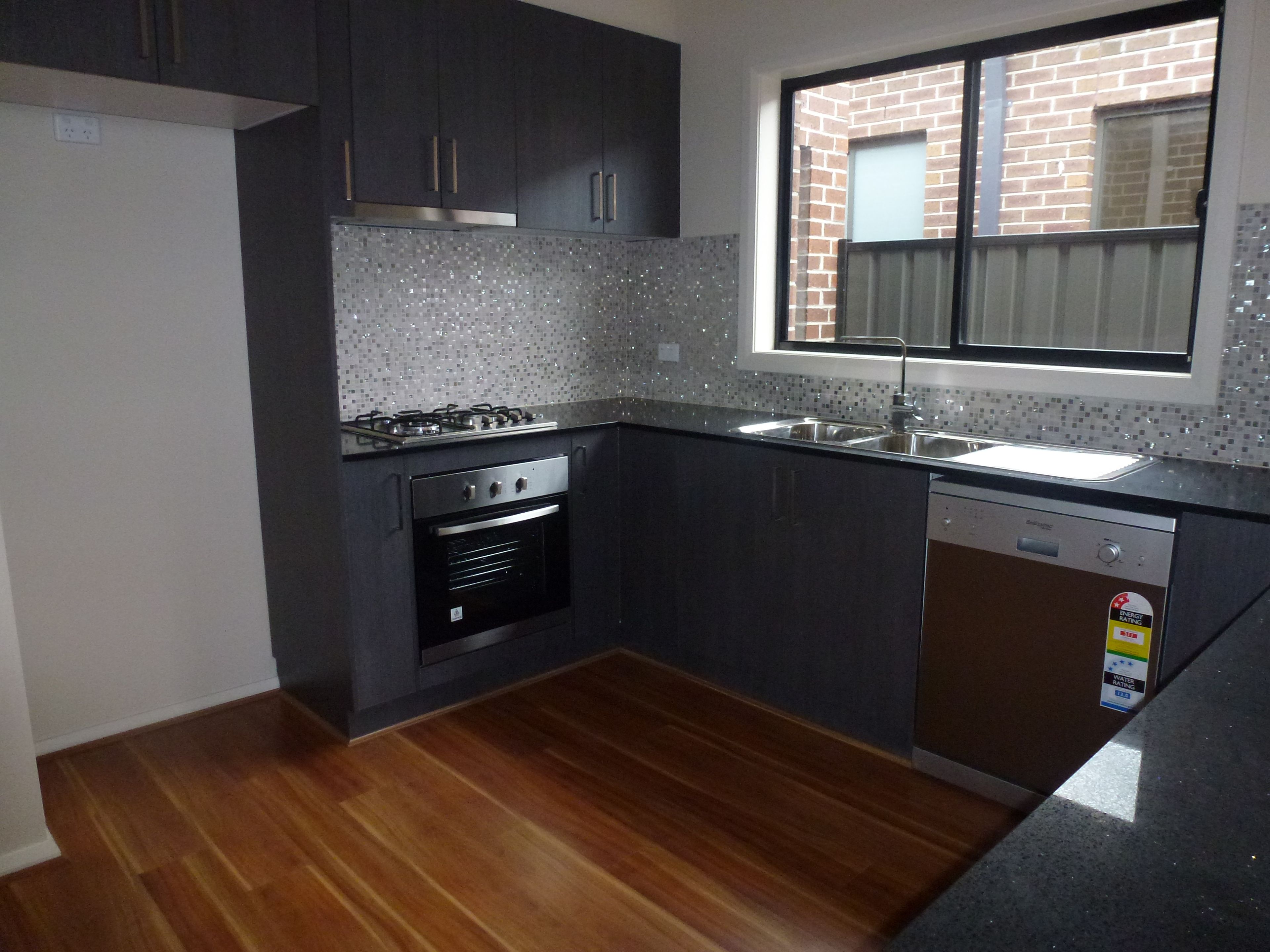 4 Clapham Way, Craigieburn, VIC 3064