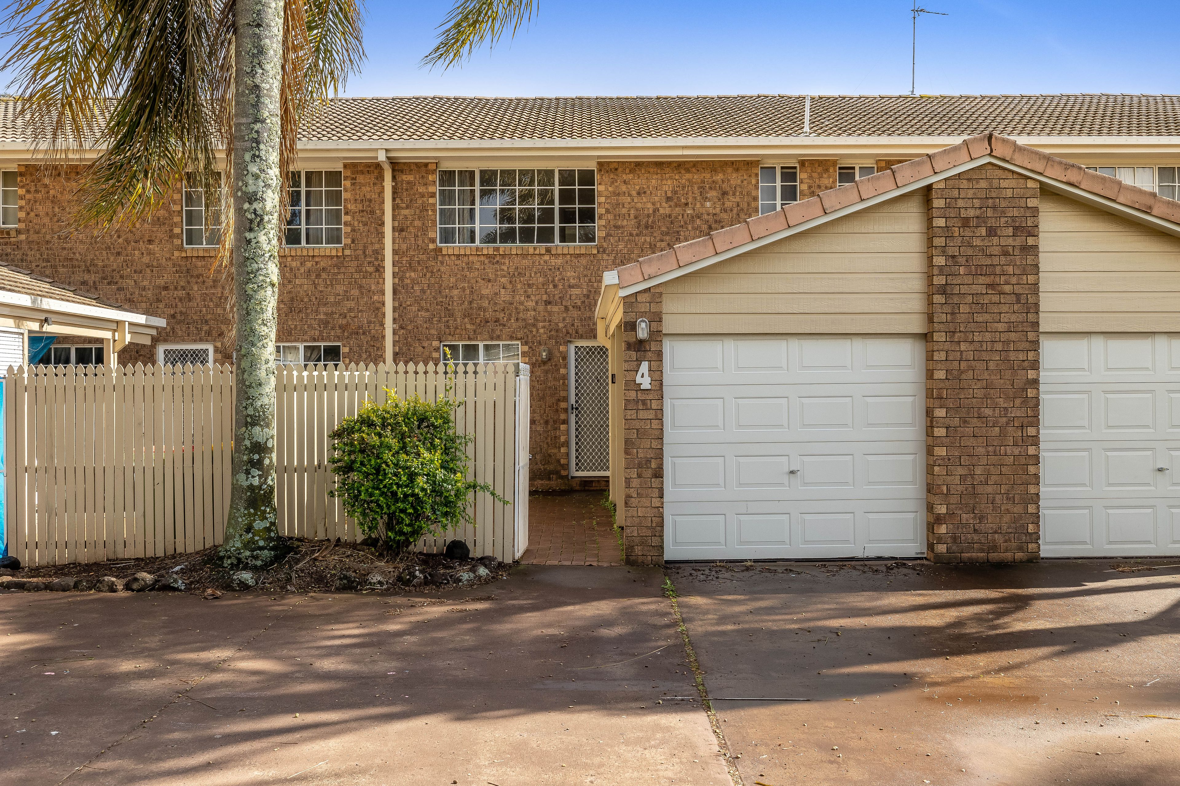 9-11 Amber Court, Darling Heights QLD 4350