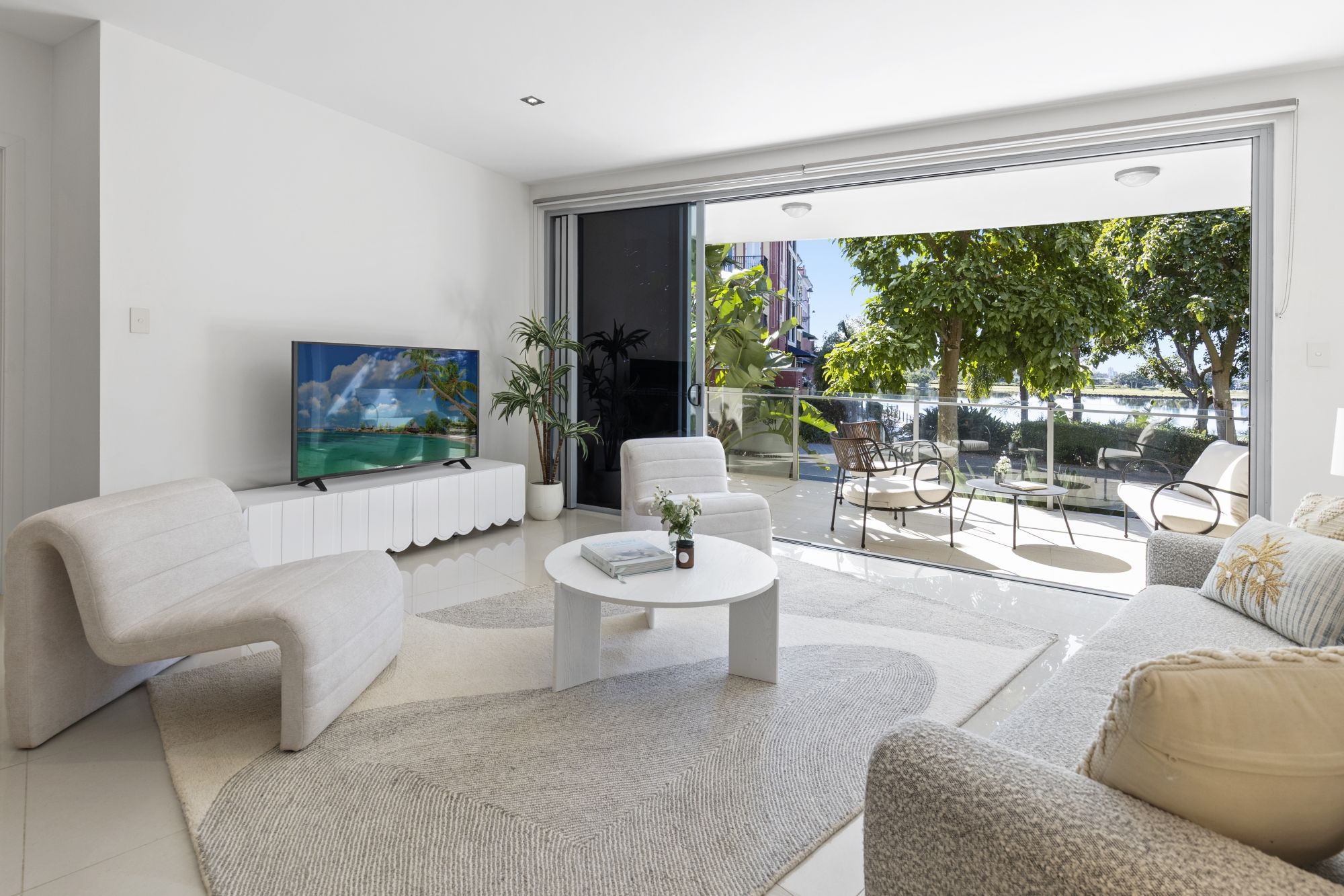3046 Quay South Drive, Carrara QLD 4211