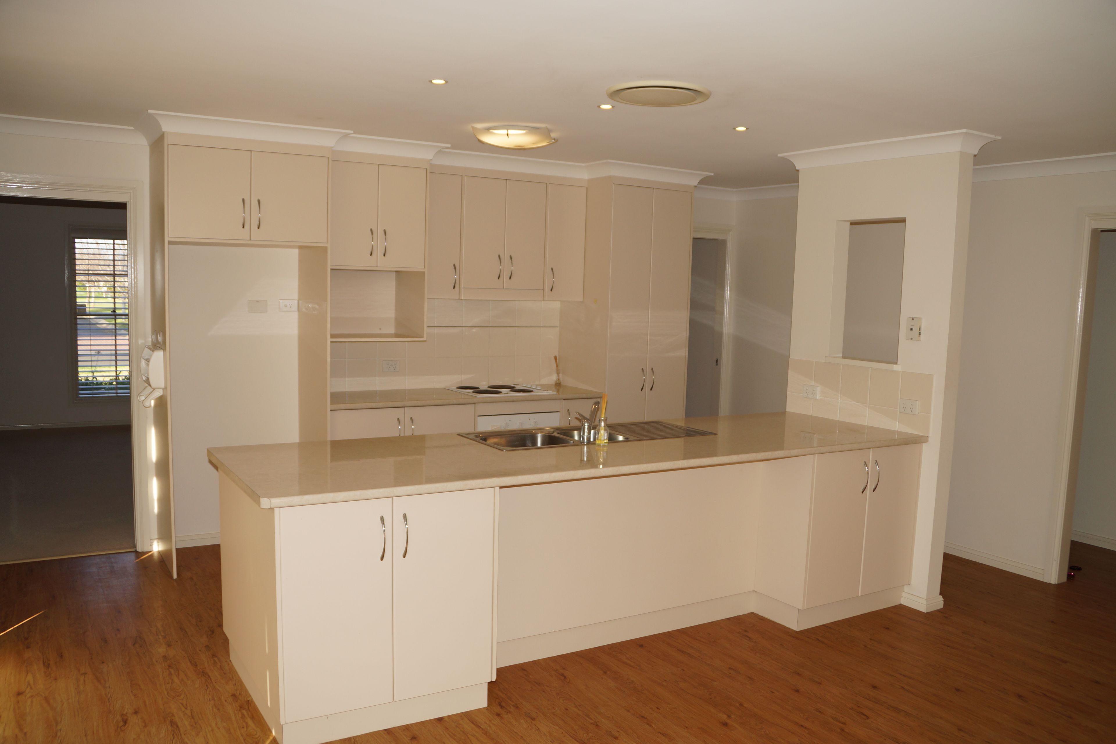 8 William Farrer Drive, Dubbo, NSW 2830