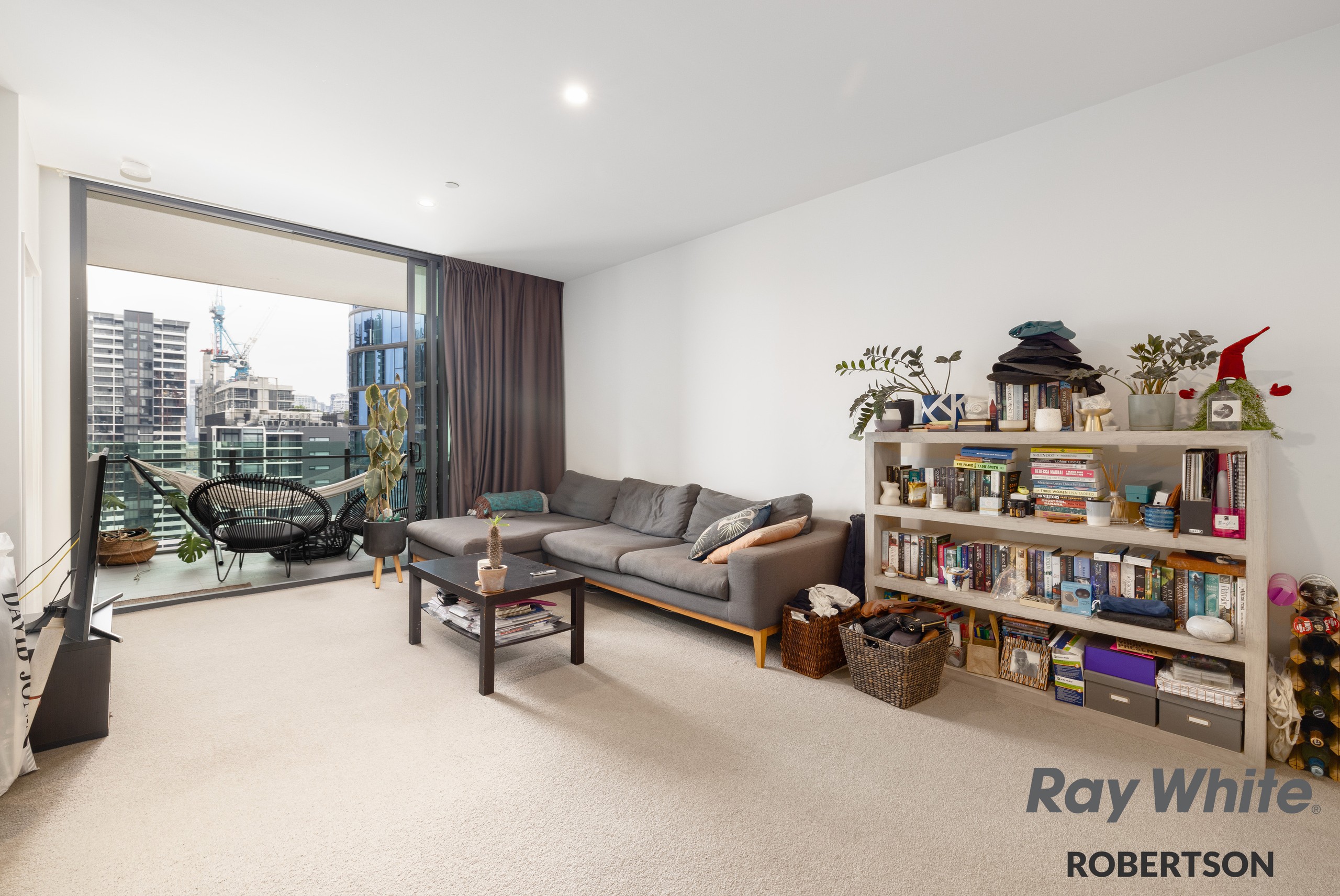 1803/4 Edmondstone, South Brisbane, QLD 4101