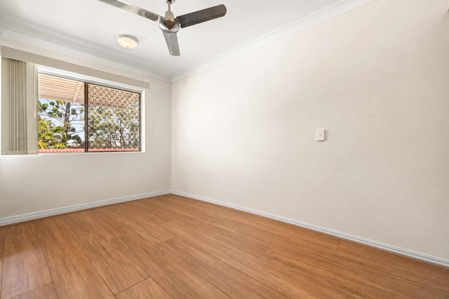 16/45 Bradman Avenue — photo 8 of 14