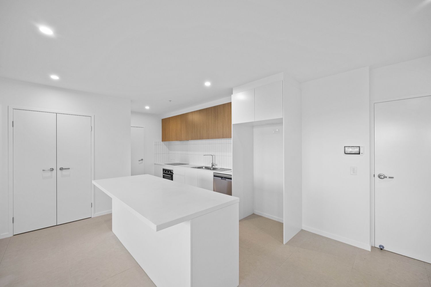 413/12 South Sea Islander Way — photo 5 of 10
