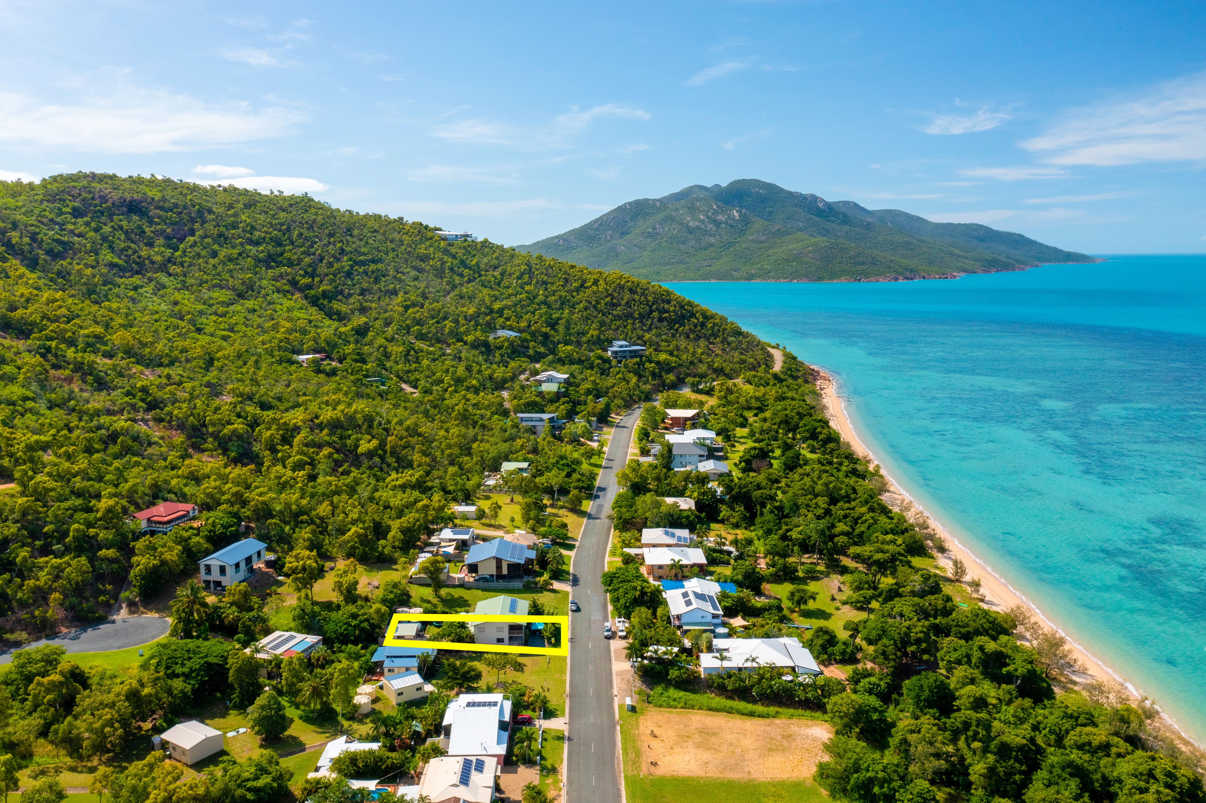 105 Gloucester Avenue, Hideaway Bay, QLD 4800