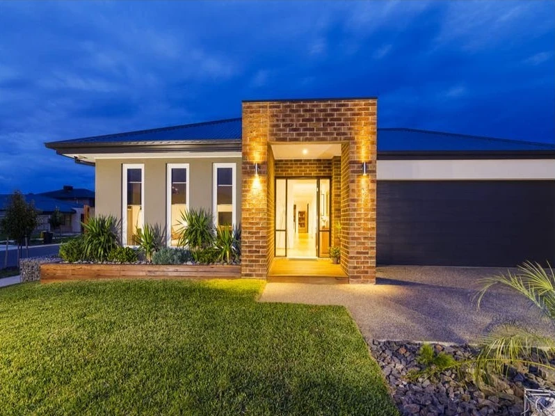 33 Lockheed Parade, Point Cook, VIC 3030