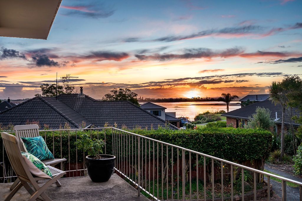 40 St Annes Crescent, Wattle Downs, Manukau City