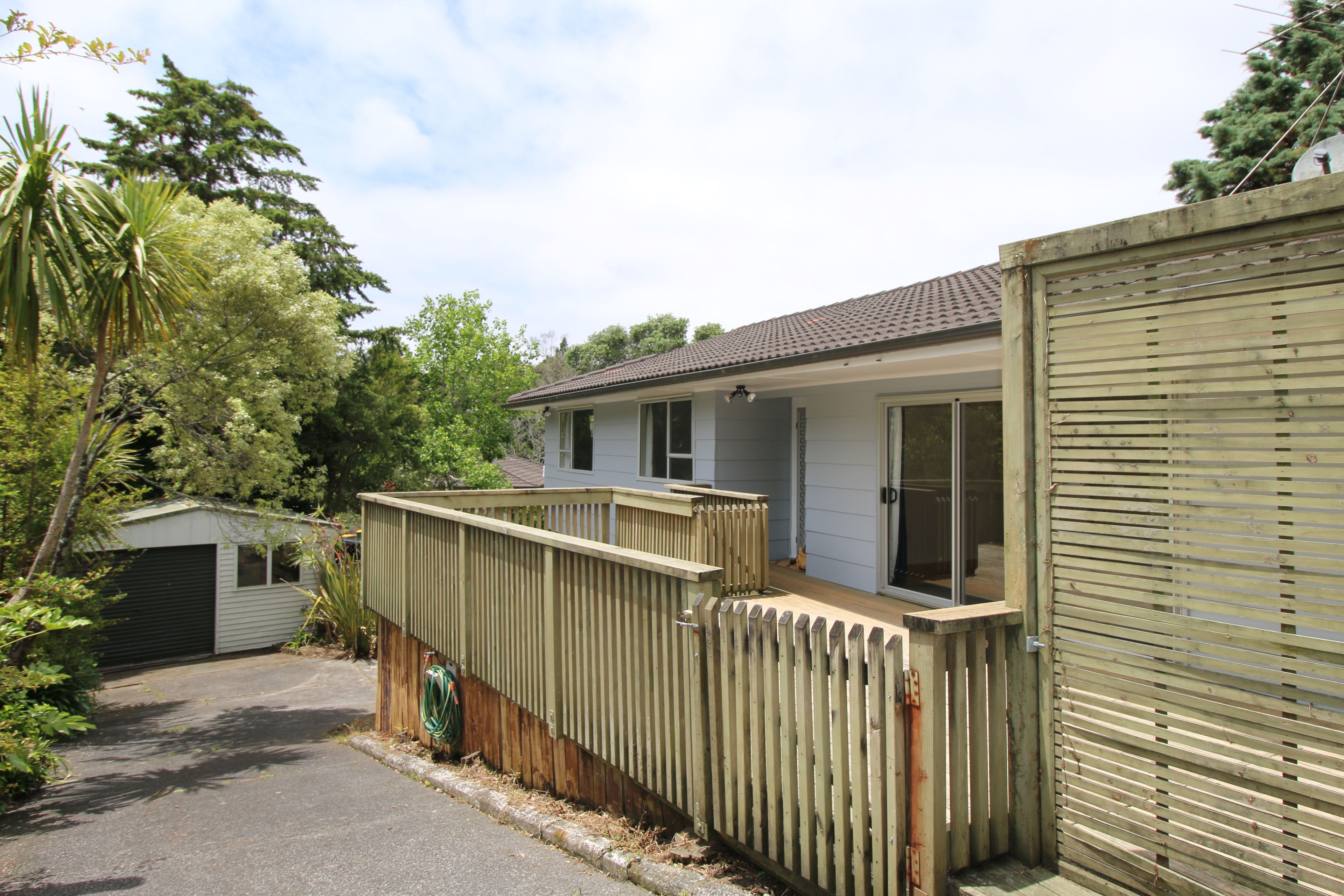 32 Wirihana Road, Titirangi, Waitakere City