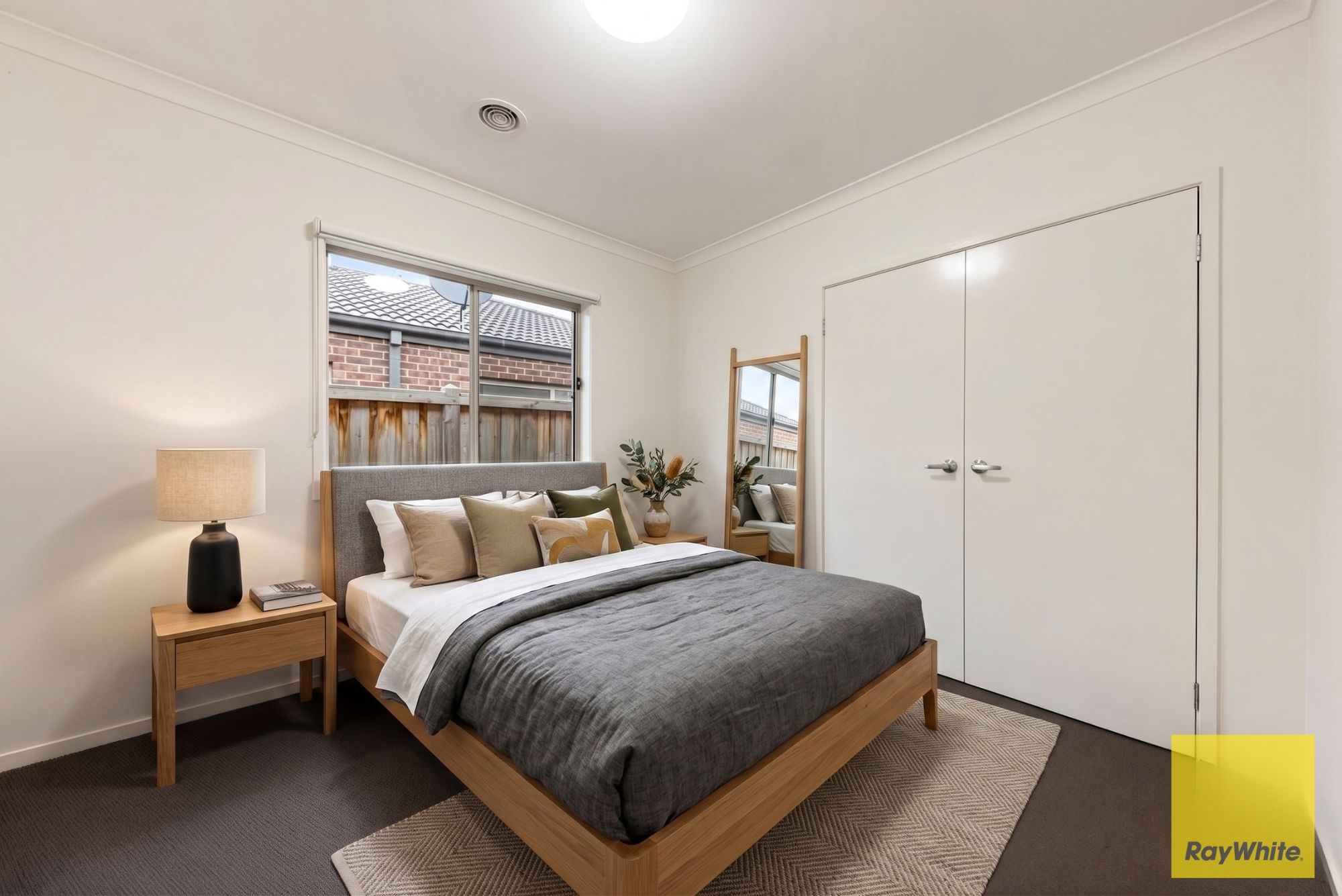 12 Sorrenberg Street — photo 9 of 12