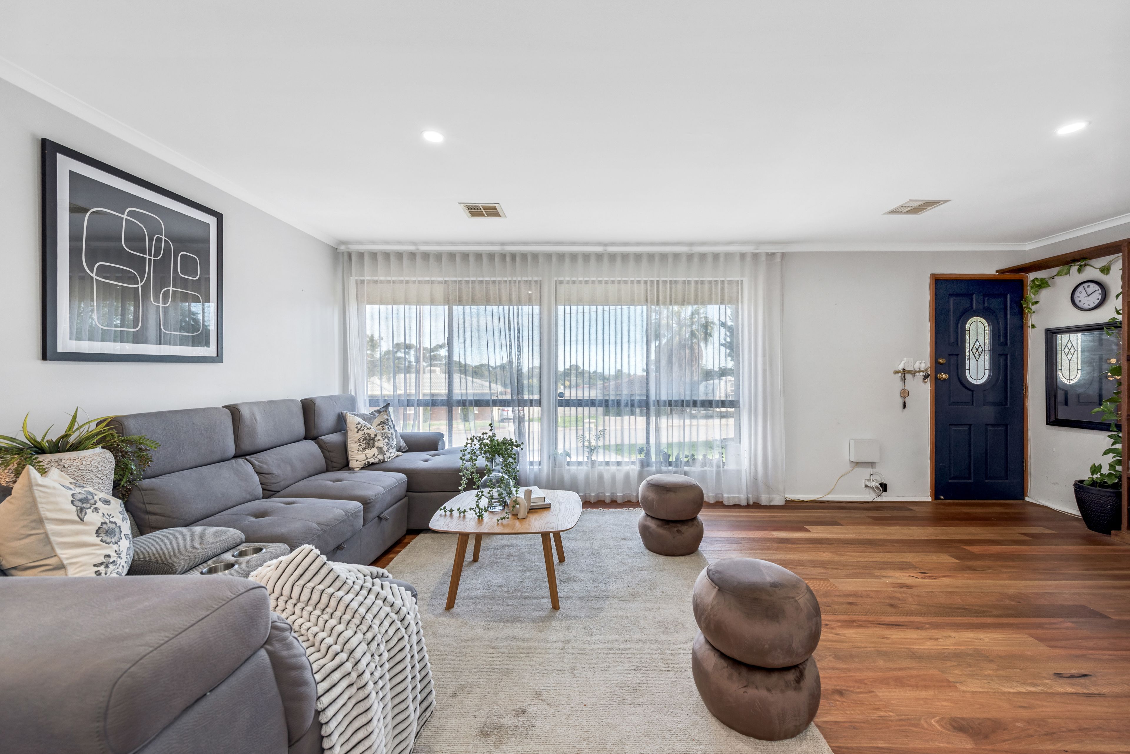 18 Greenloop Crescent — photo 3 of 23