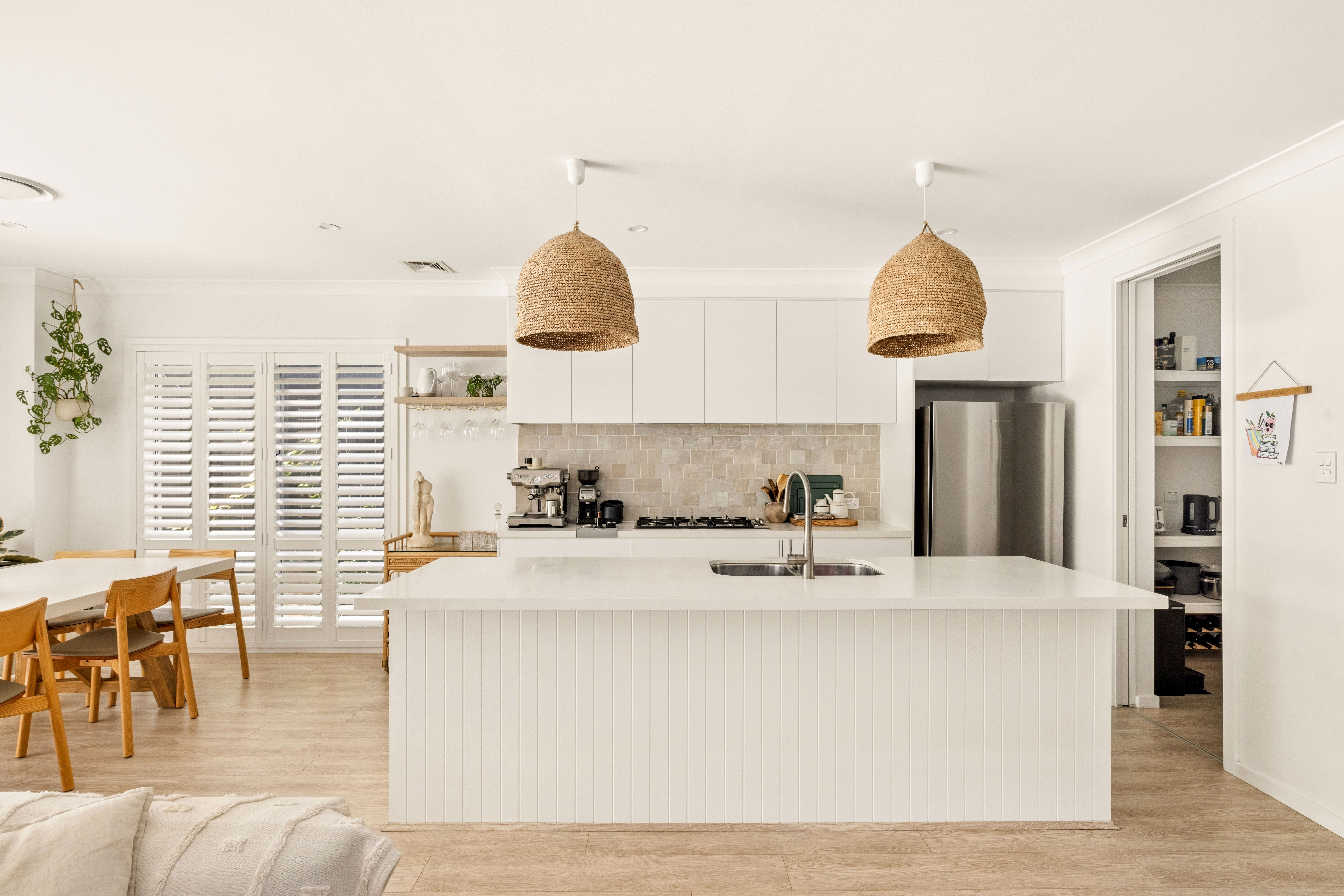 15 Rolfe Street — photo 4 of 16