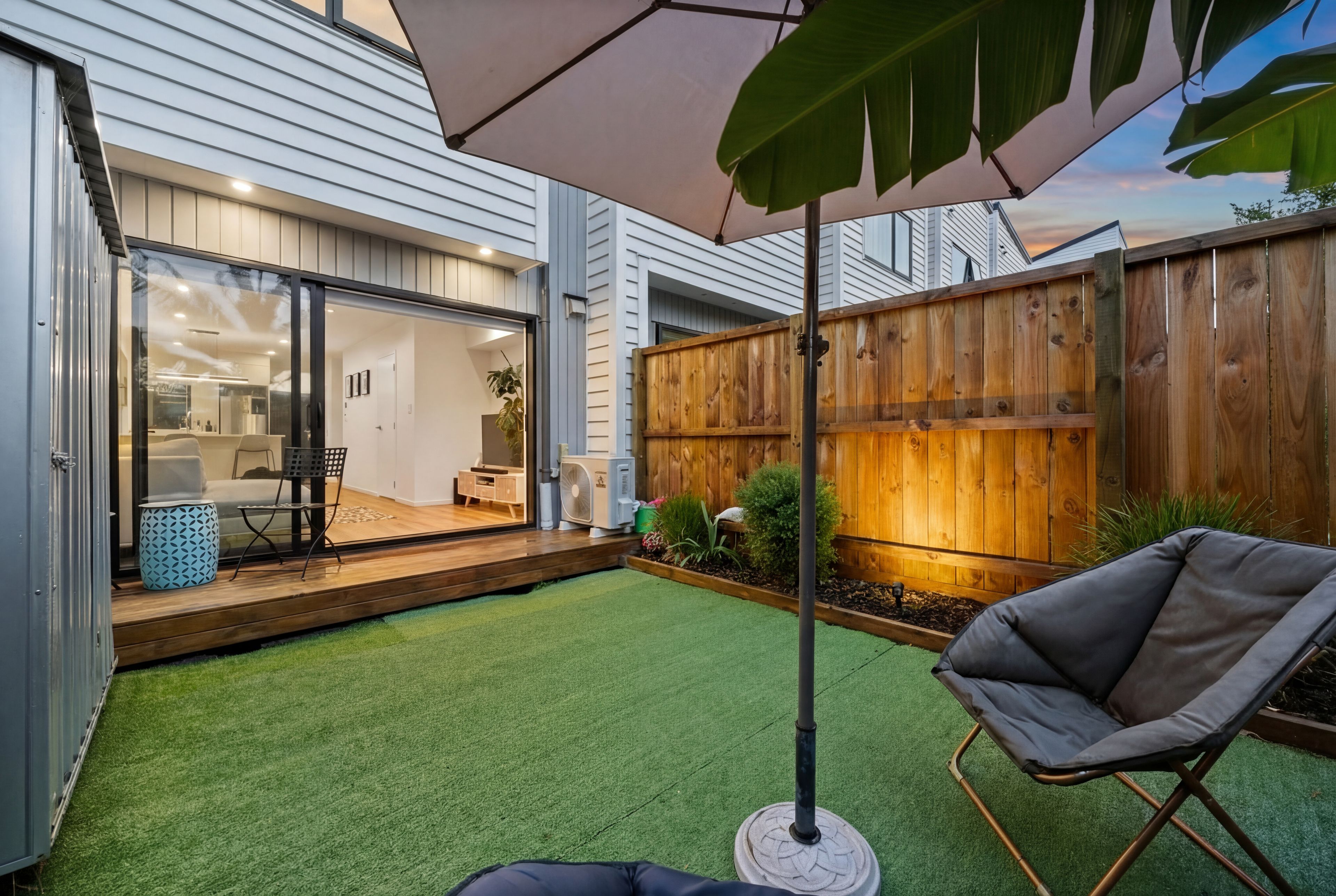 5/9 Flanshaw Road, Te Atatu South, Waitakere City