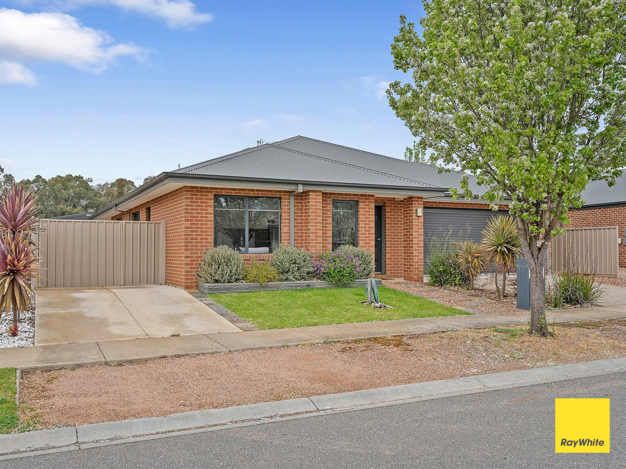 6 Randall Way — photo from Ray White Bendigo