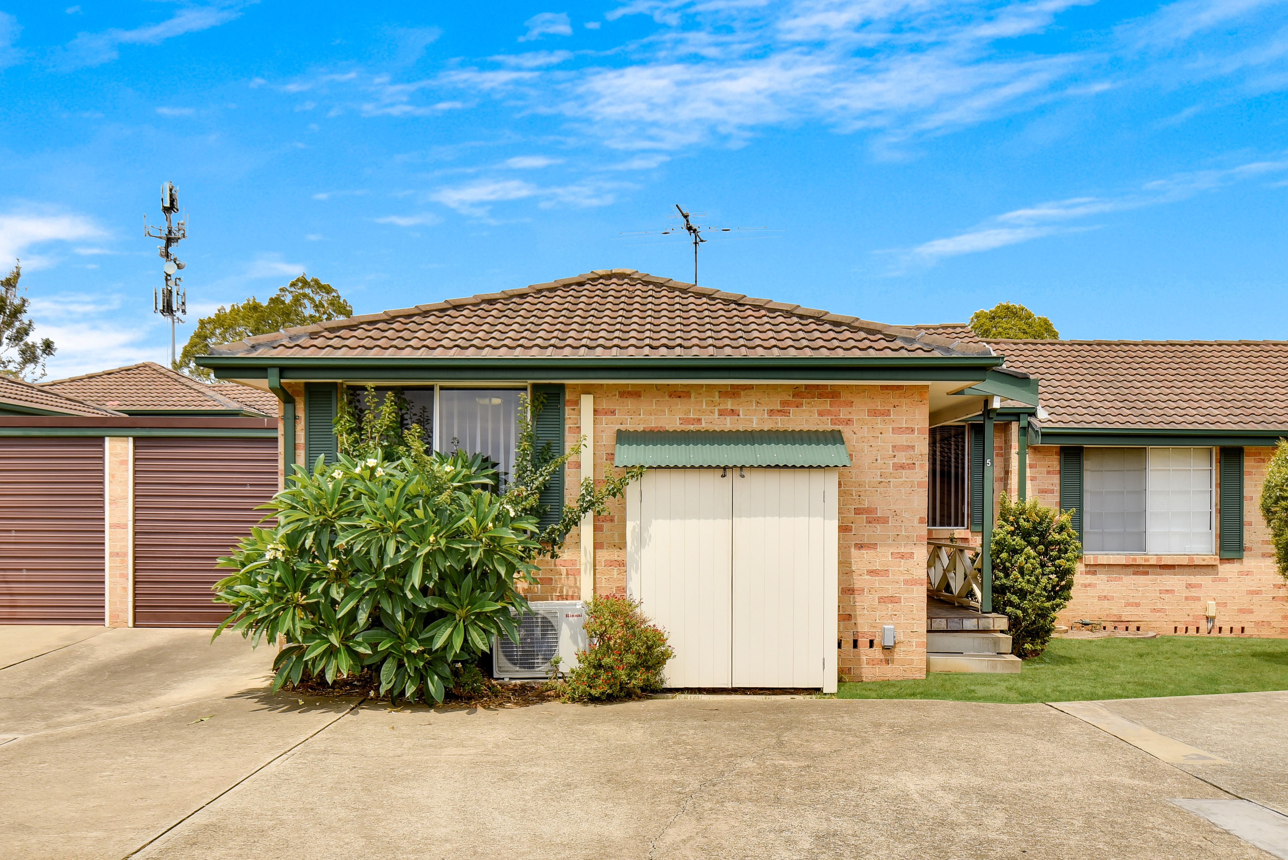 Ingleburn, NSW 2565
