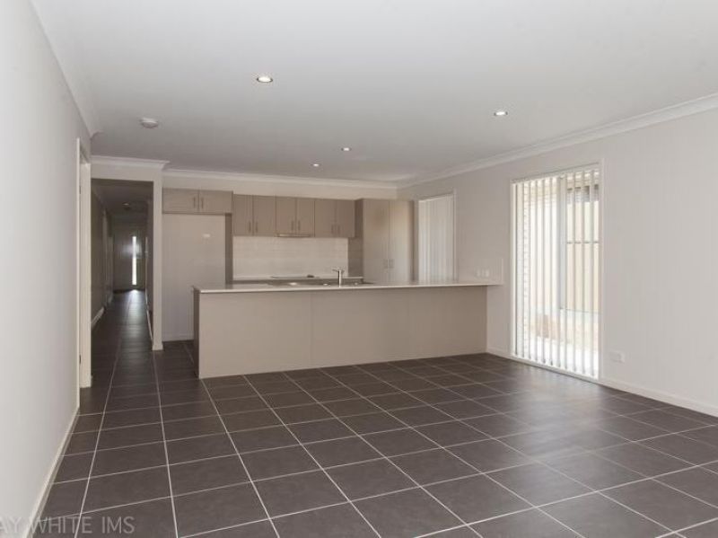 18 Hillsborough Place, Pimpama, QLD 4209