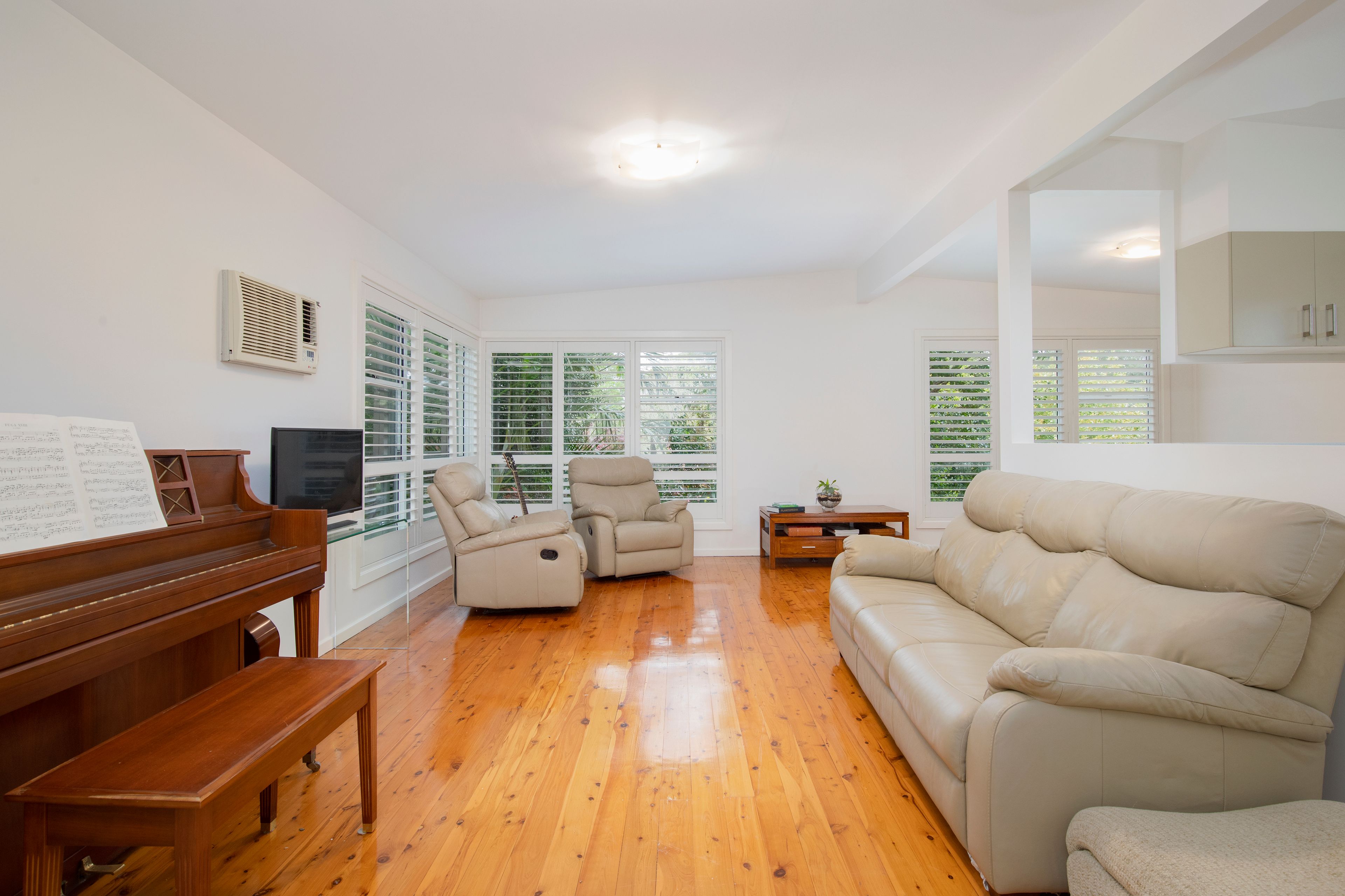 35 Kahibah Road — photo 14 of 17