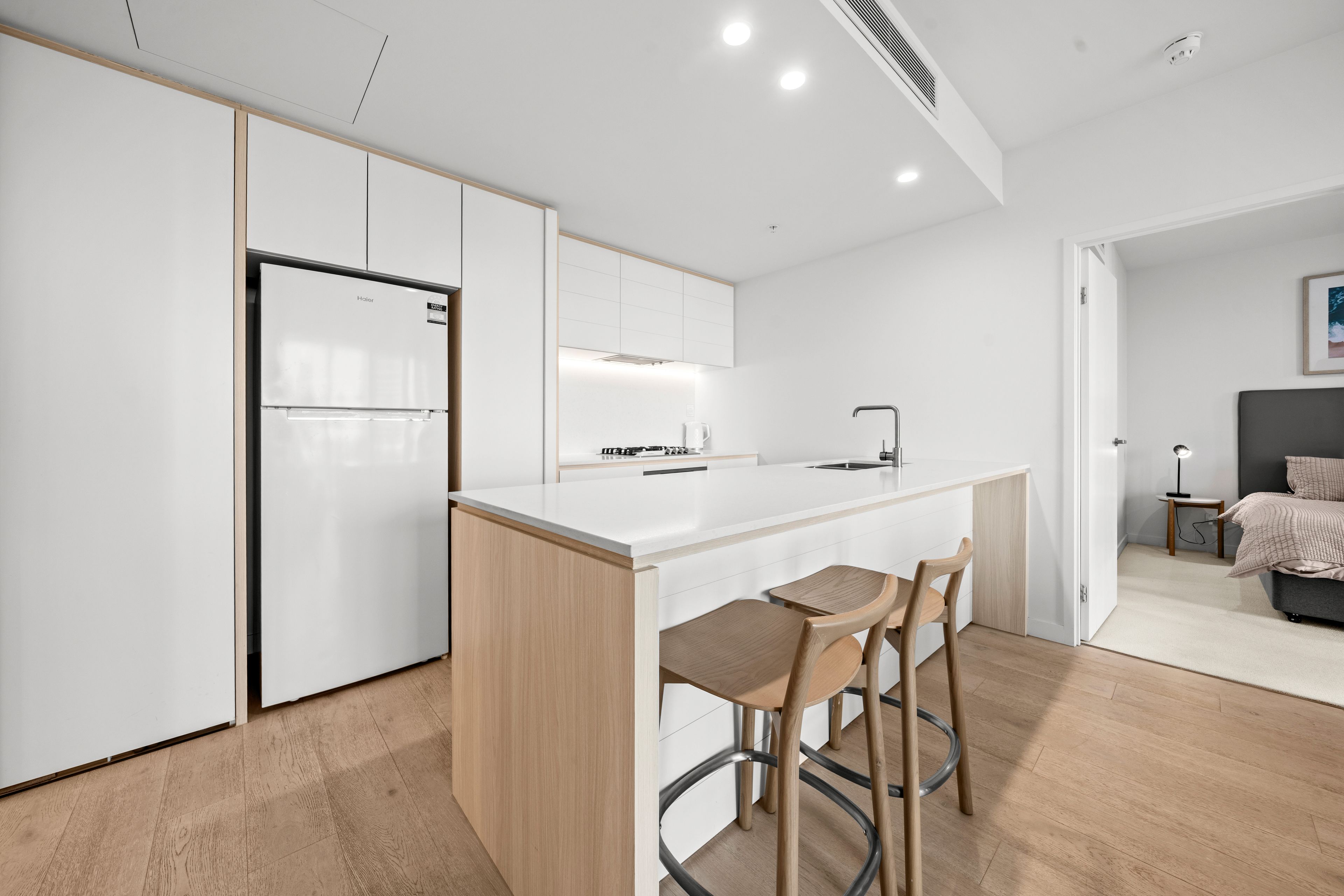 504/12 Philip Avenue — photo 10 of 28