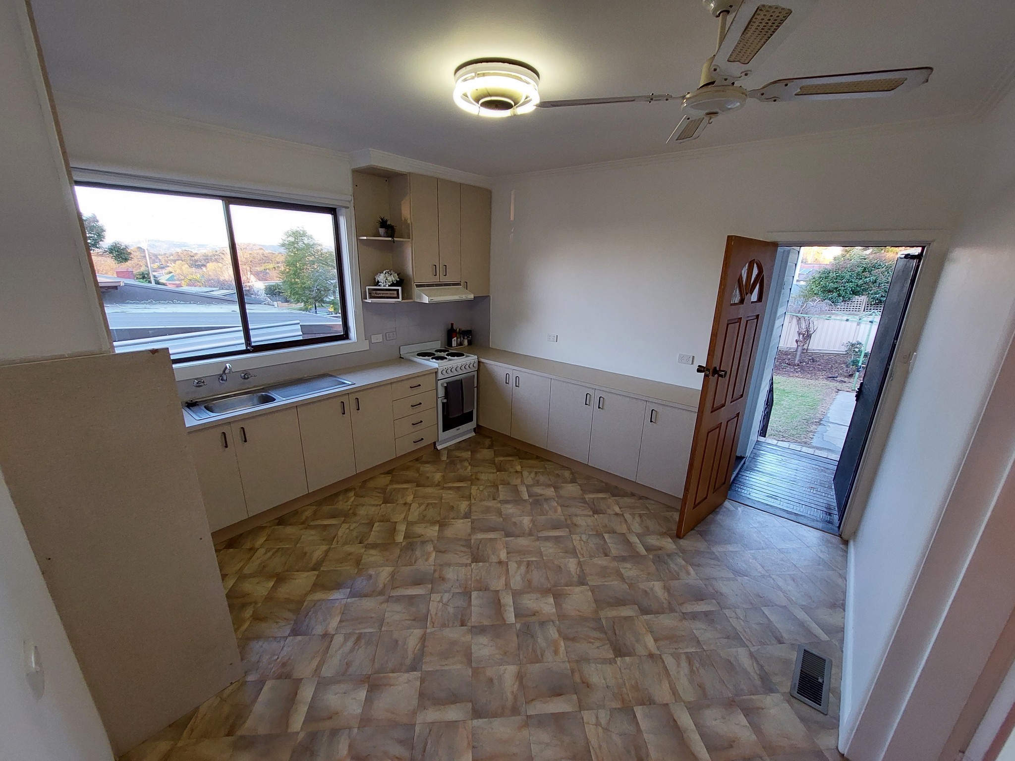 5 Chisholm Crescent, Seymour, VIC 3660