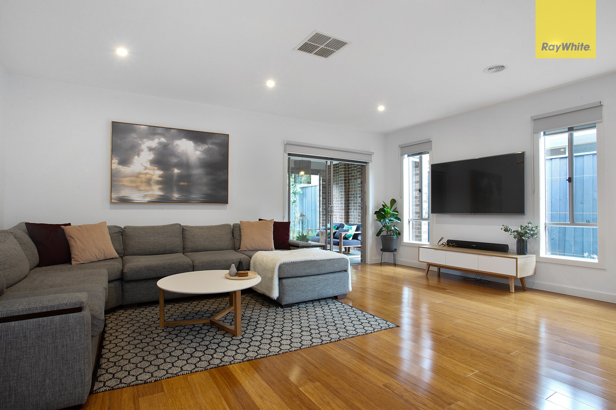 5 Tasman Court, Taylors Hill, VIC 3037