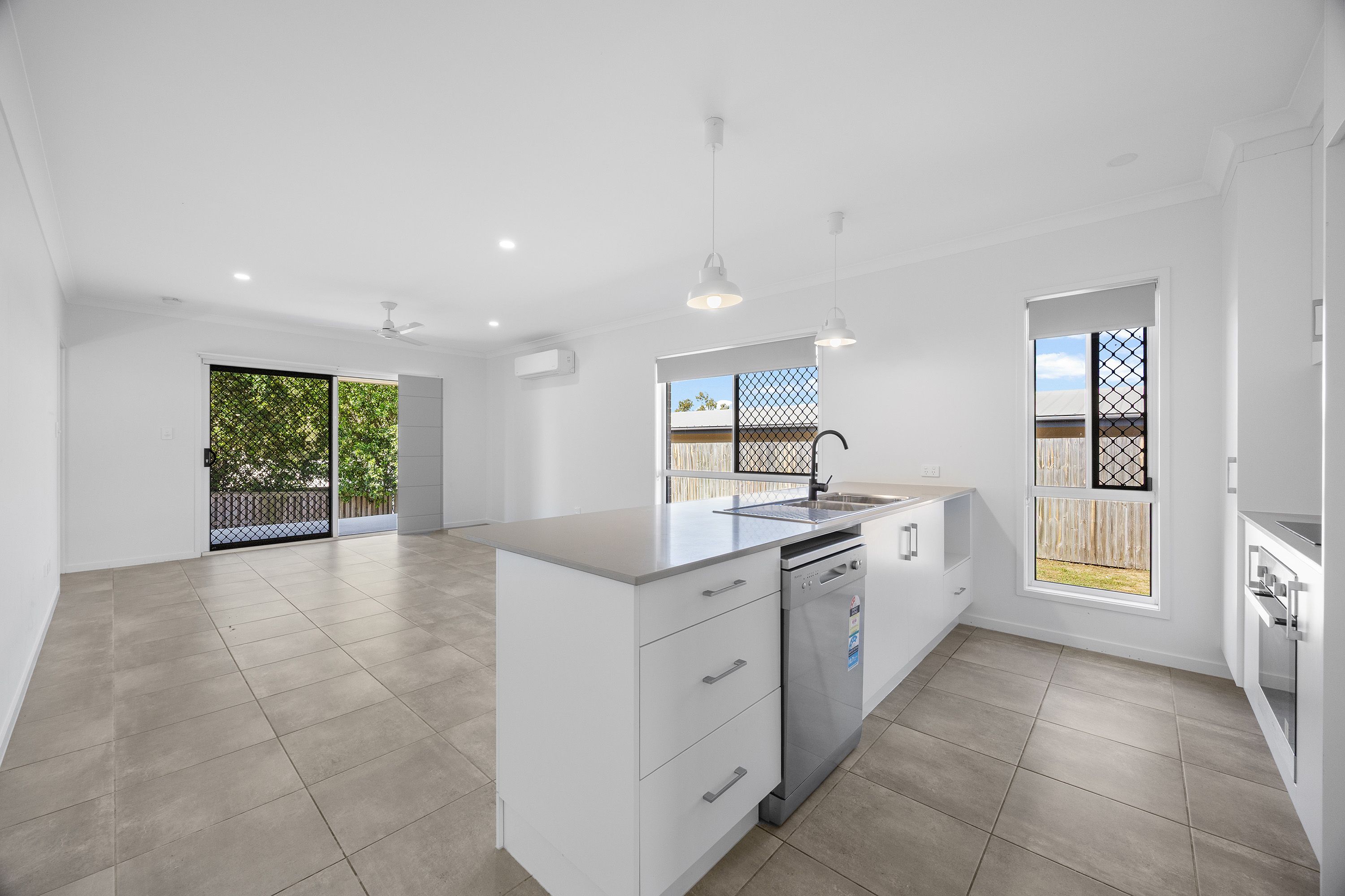 11 Odette Road — photo 3 of 26