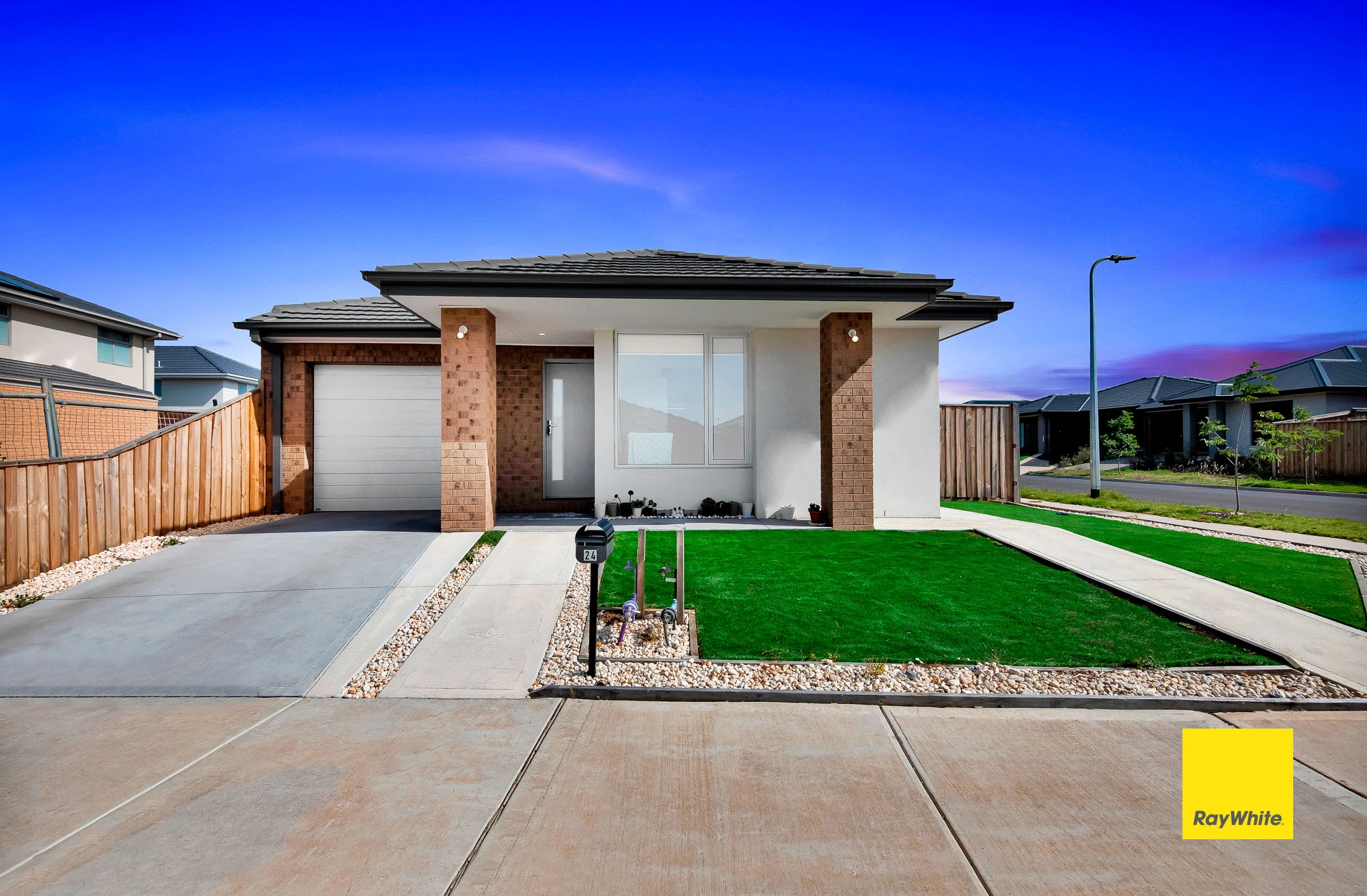 24 Woolspinner Crescent, Wyndham Vale, VIC 3024