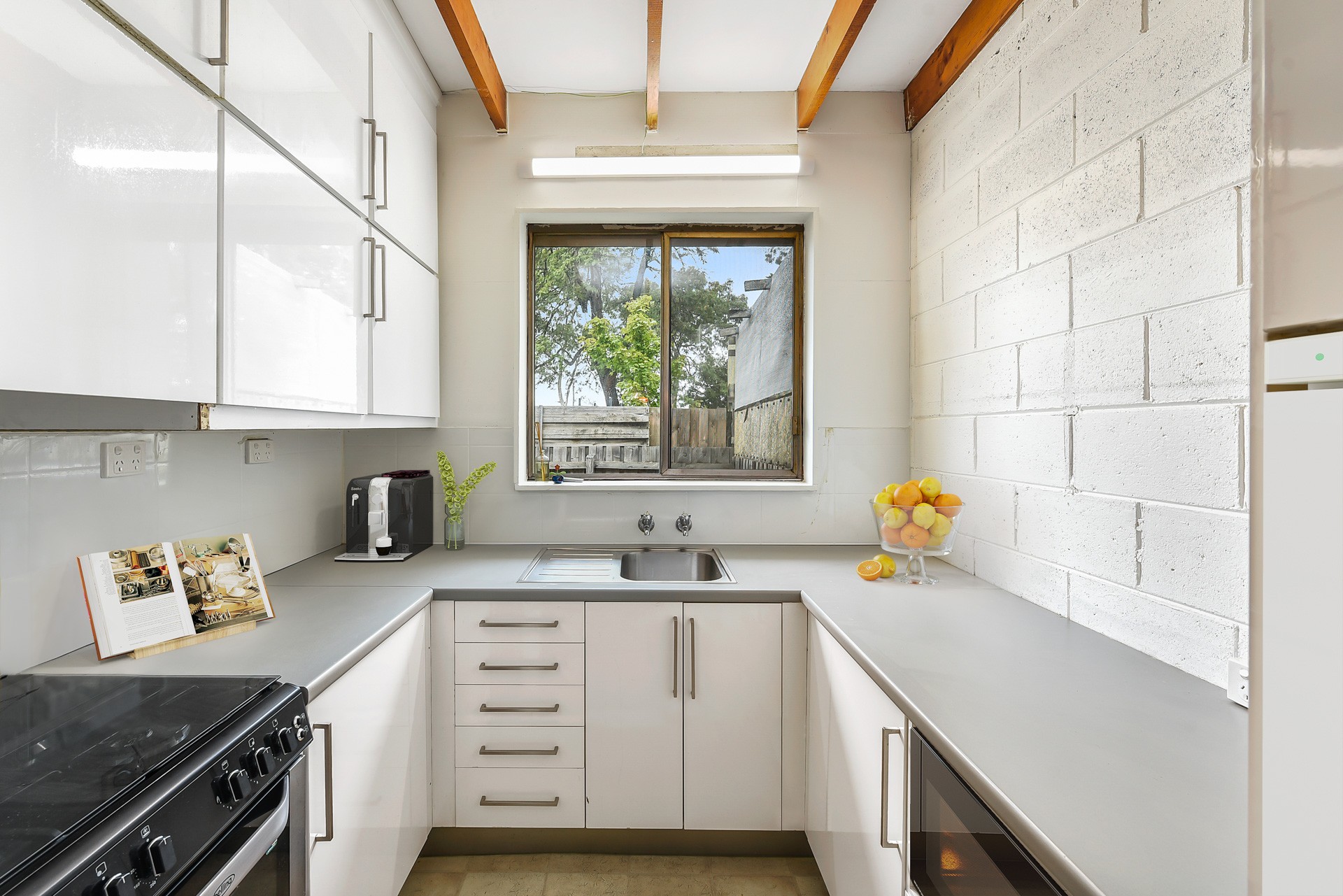 2/99 Cleeland Street, Dandenong, VIC 3175