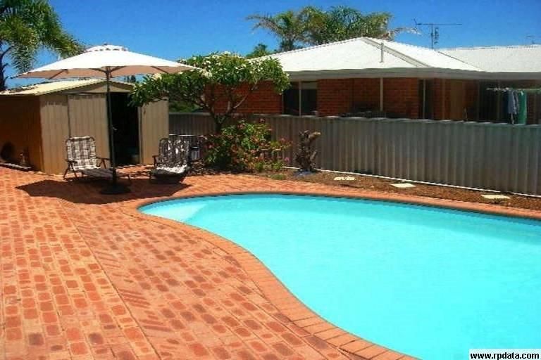 2 Hendy Street, Port Denison, WA 6525