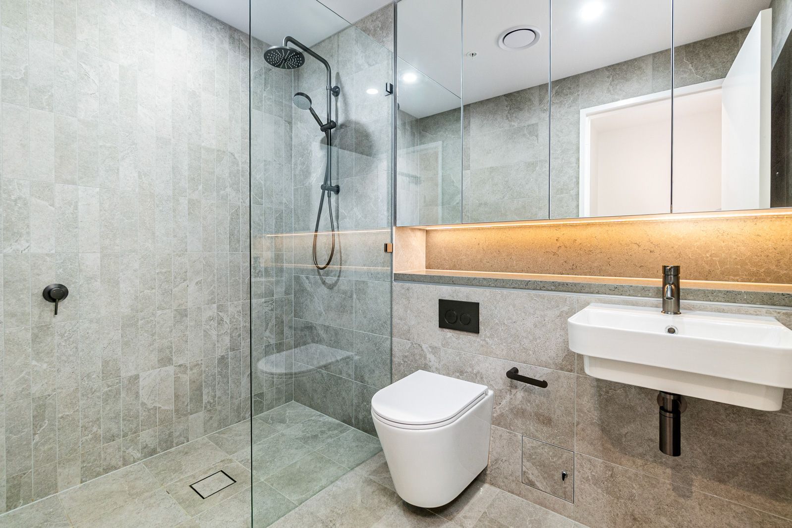 511/2 Mandala Parade, Castle Hill, NSW 2154