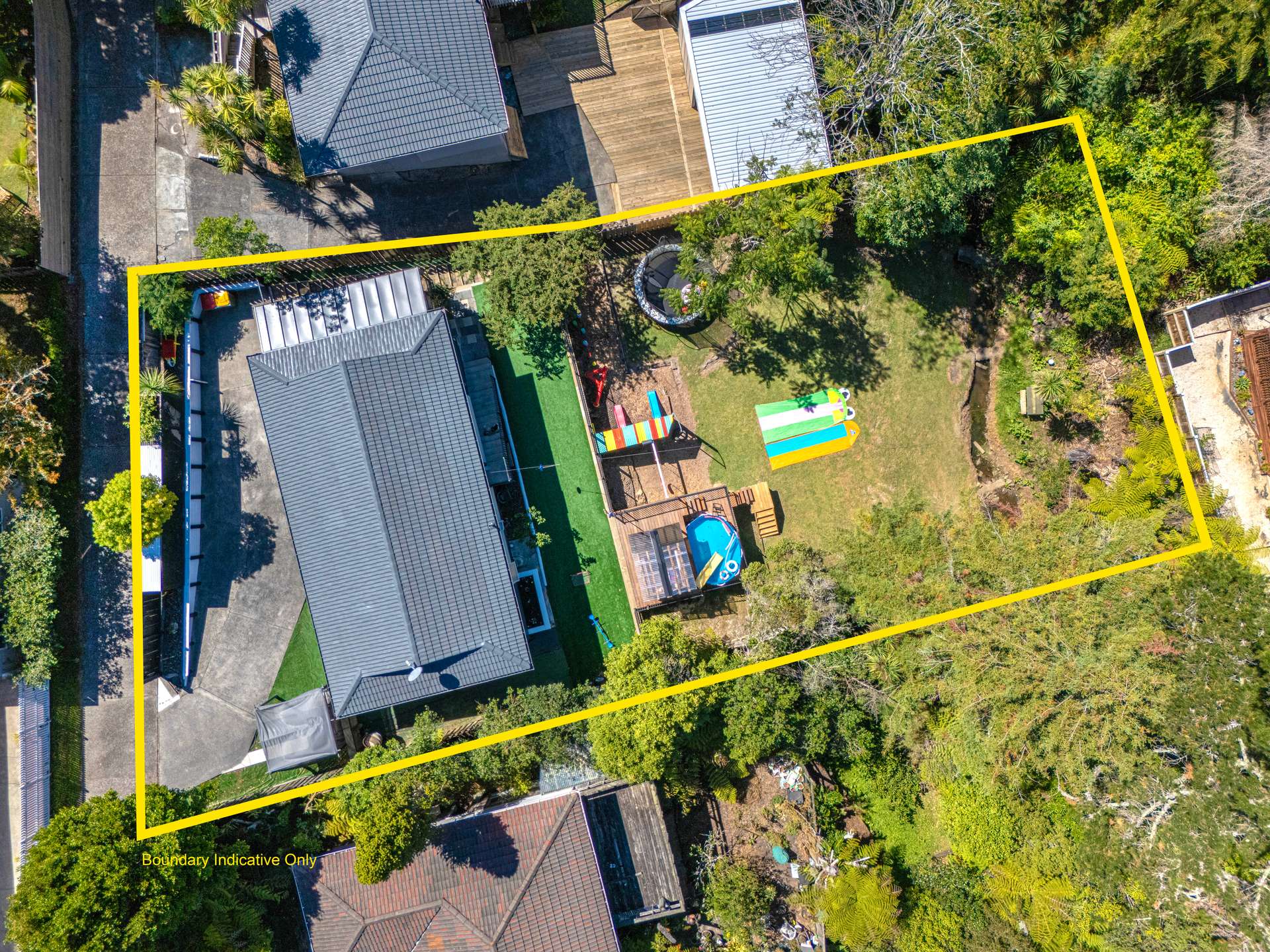 12 Airey Place photo 19