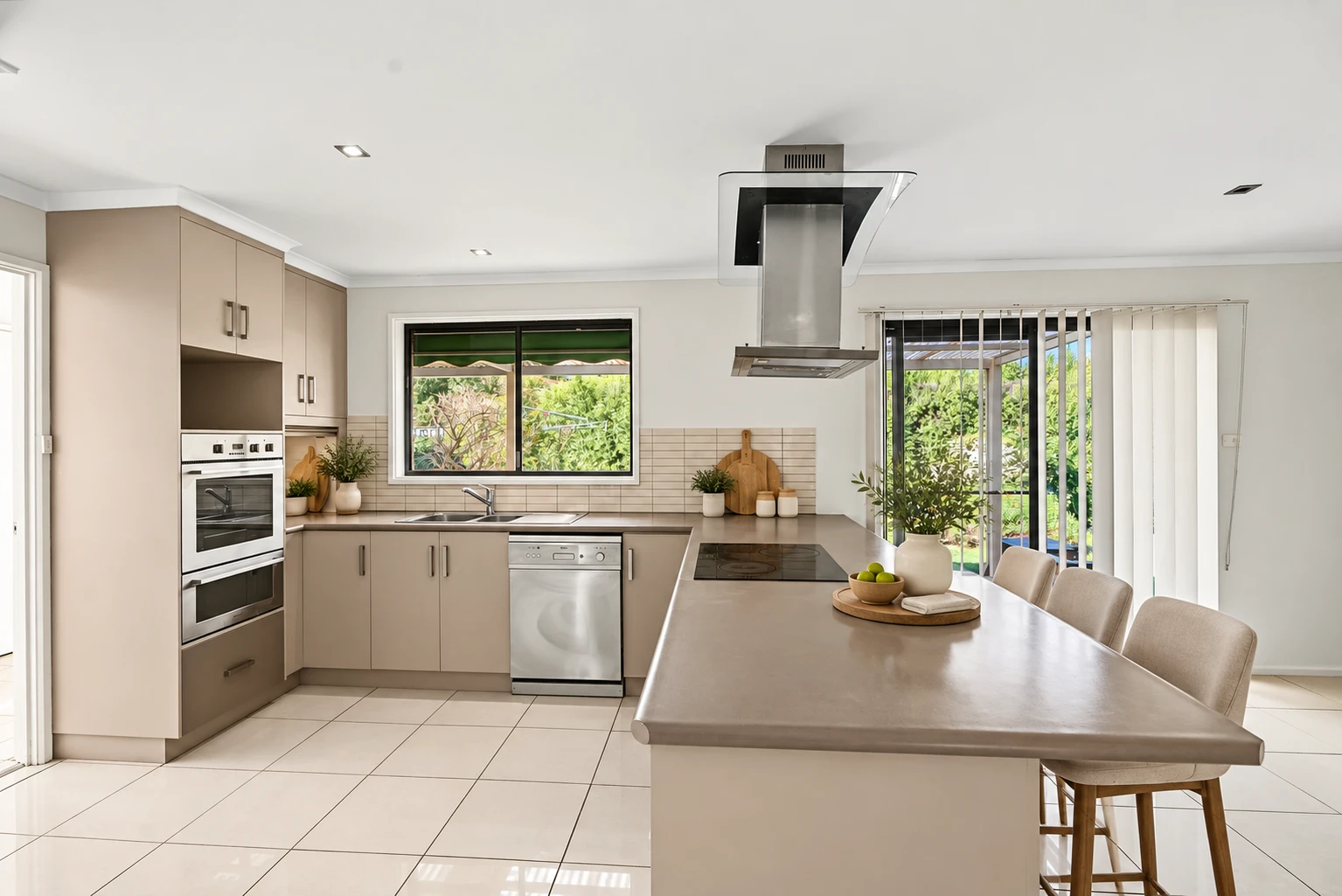26 Rosedale Drive, West Albury, NSW 2640