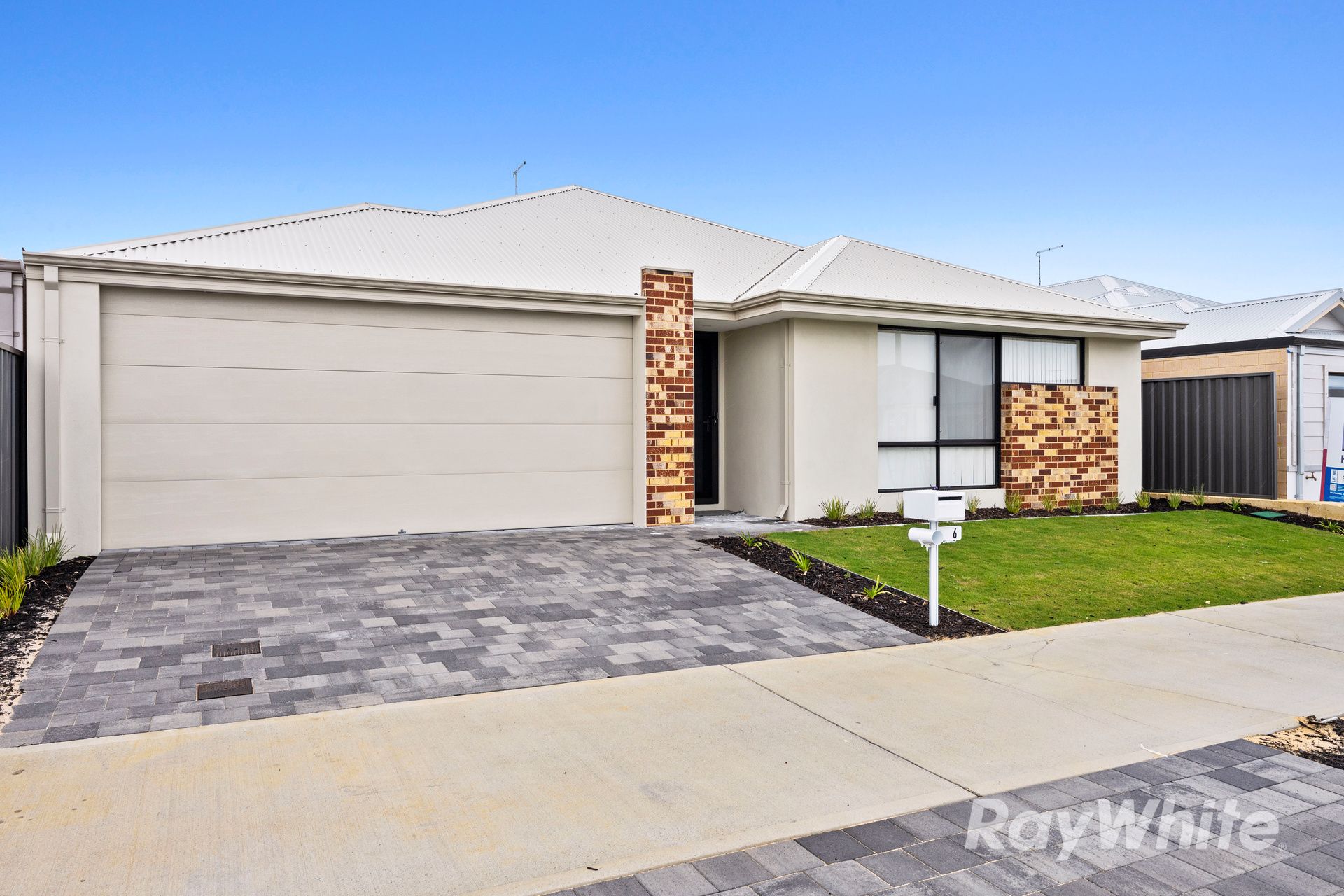 6 Nebo Way, Lakelands, WA 6180