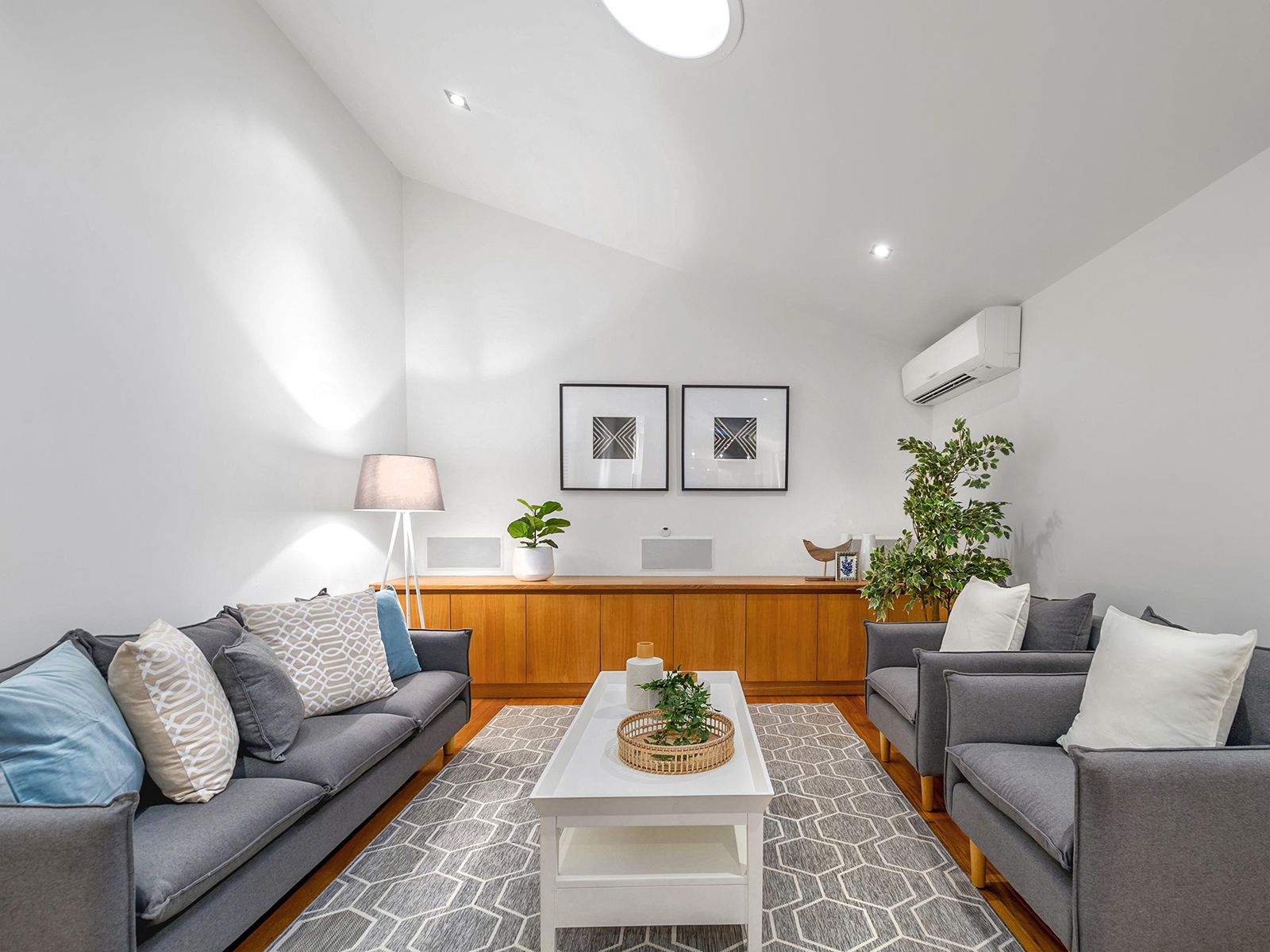 62 Duncan Street, Wynnum West, QLD 4178