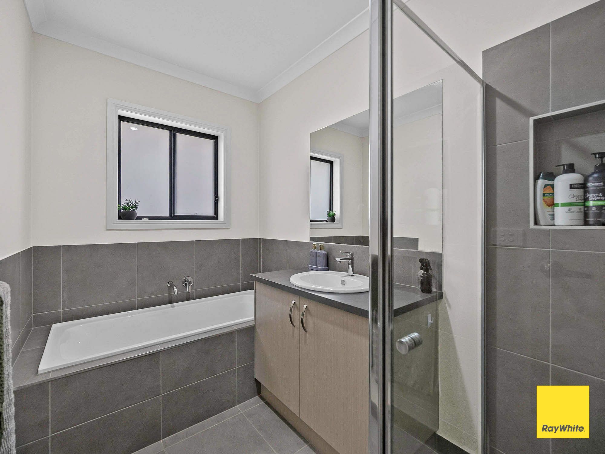 6 Randall Way — photo 12 of 17